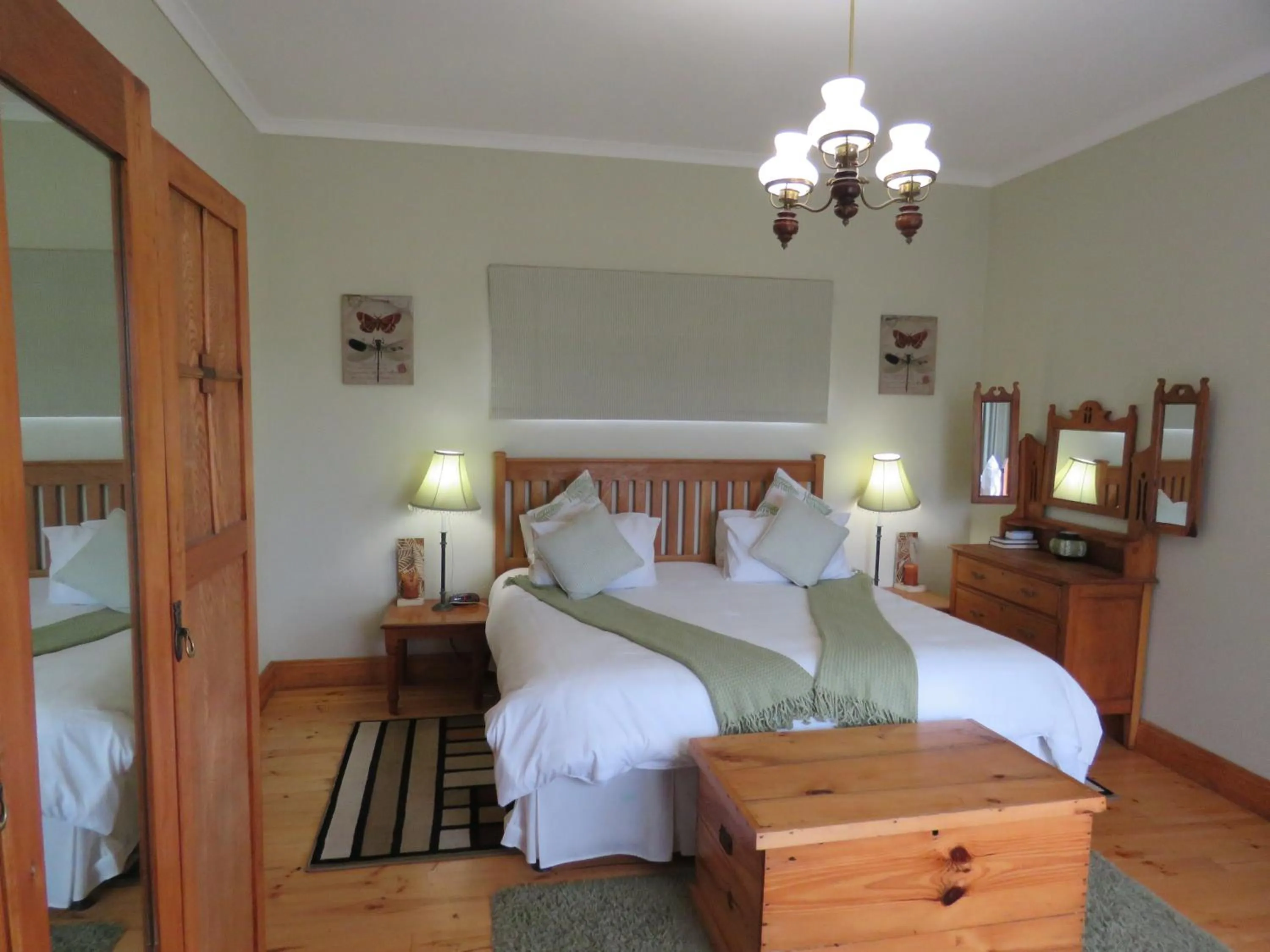 Bedroom, Bed in Mentors Country Estate