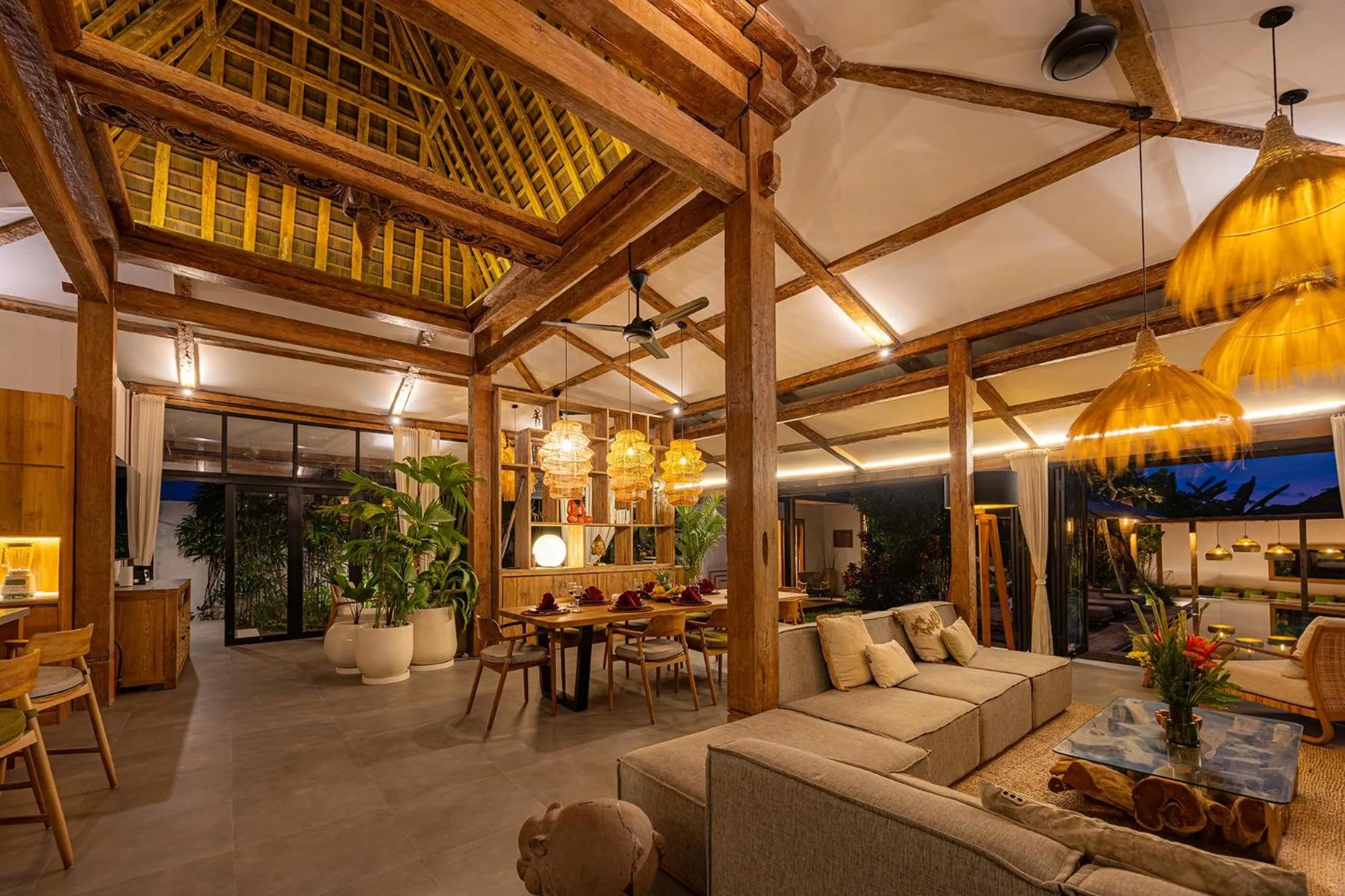 Living room in Villa Sebelah by Optimum Bali Villas