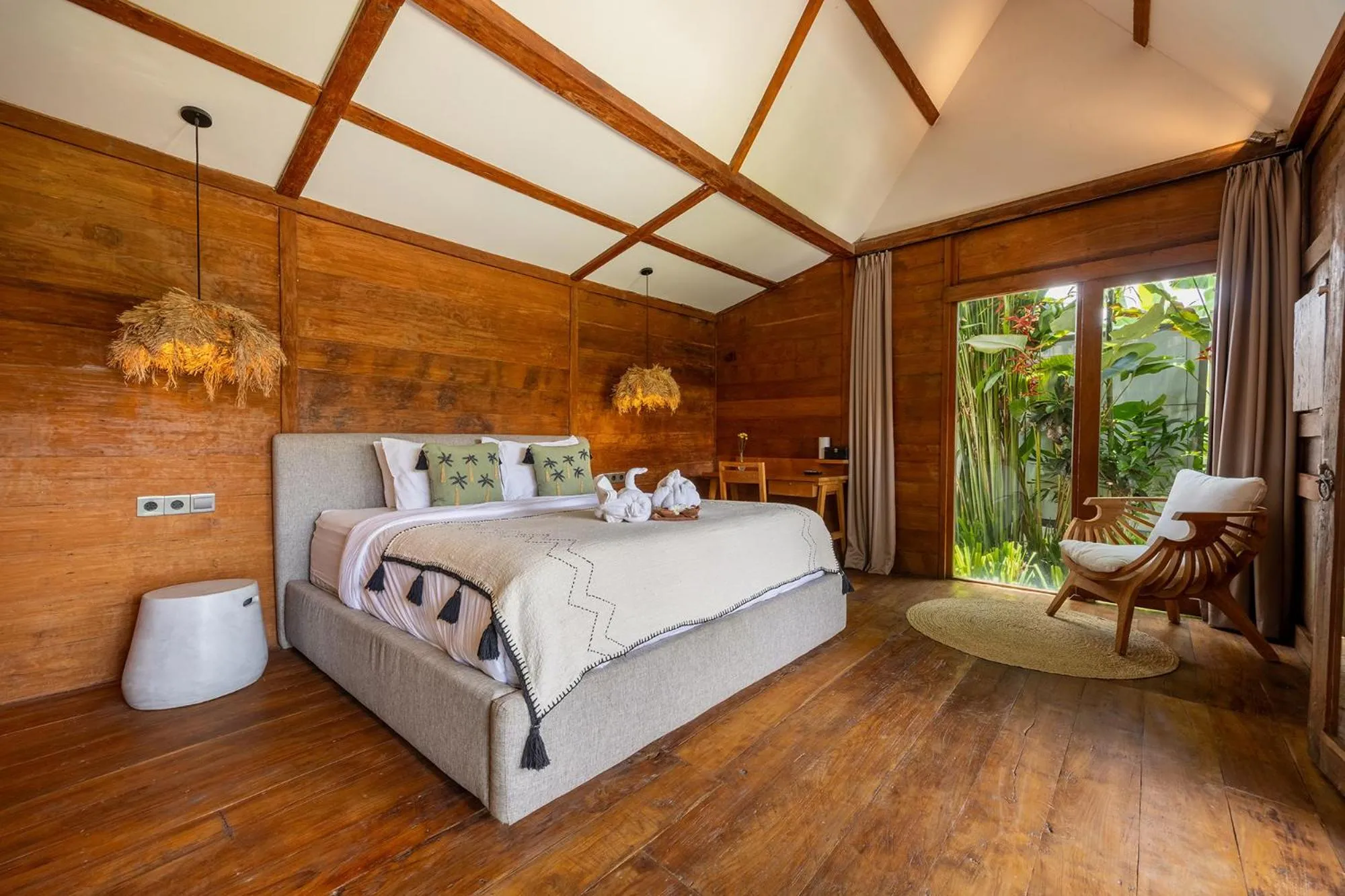Bedroom, Bed in Villa Sebelah by Optimum Bali Villas