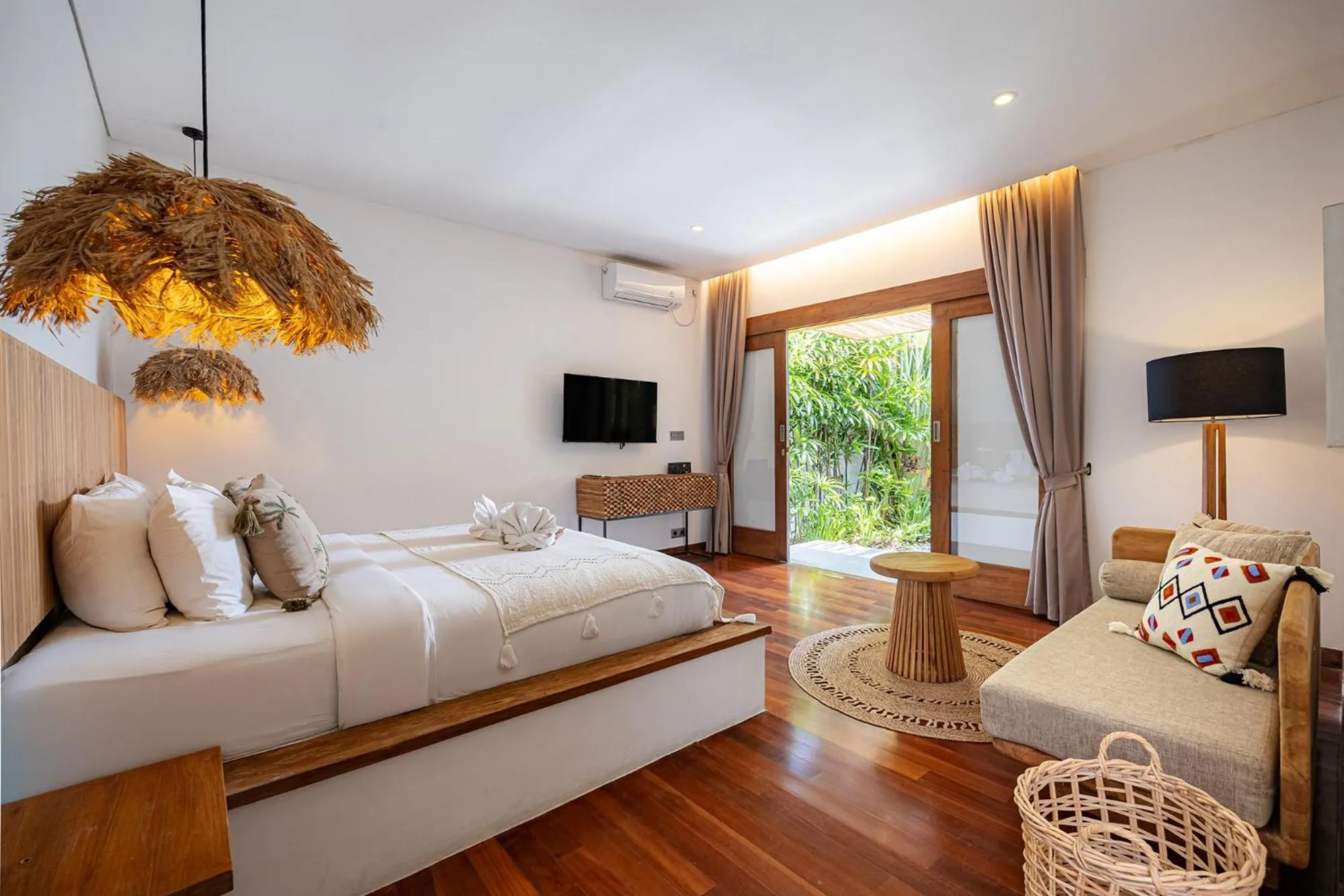 Bedroom, Bed in Villa Sebelah by Optimum Bali Villas