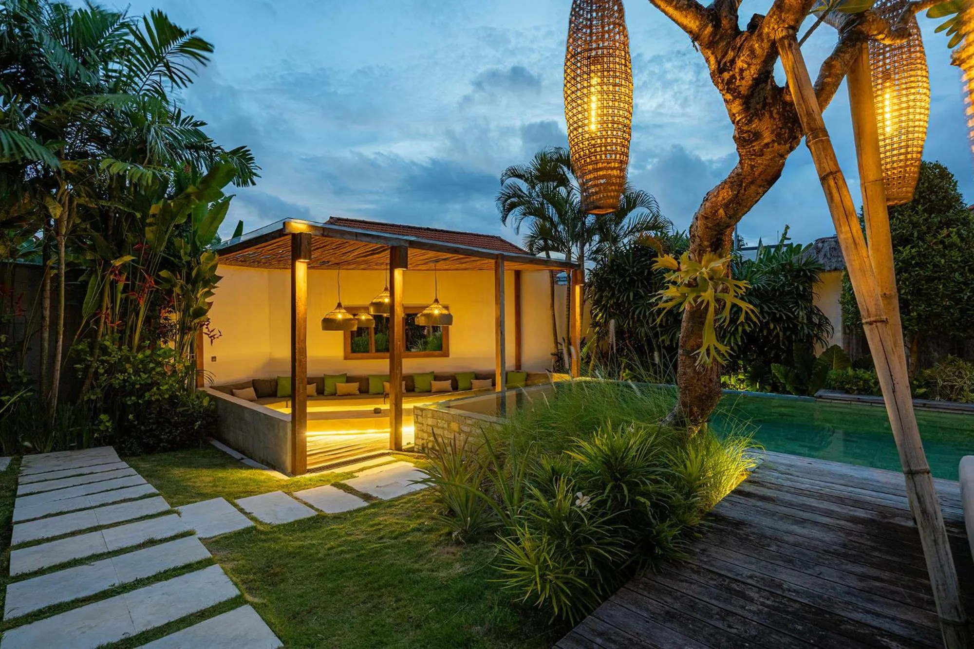 Garden in Villa Sebelah by Optimum Bali Villas