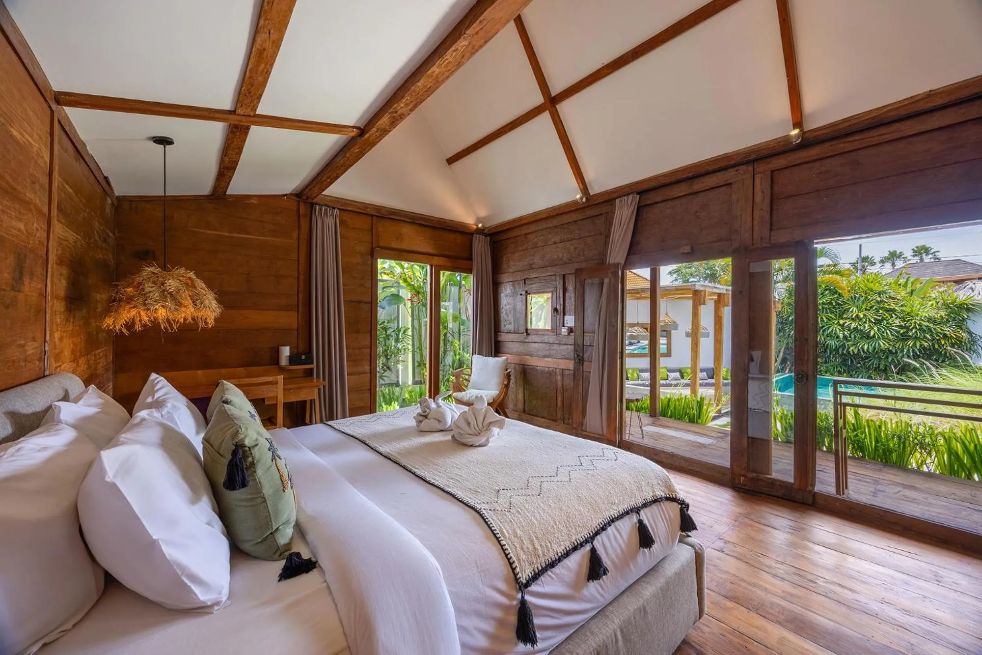 Bed in Villa Sebelah by Optimum Bali Villas