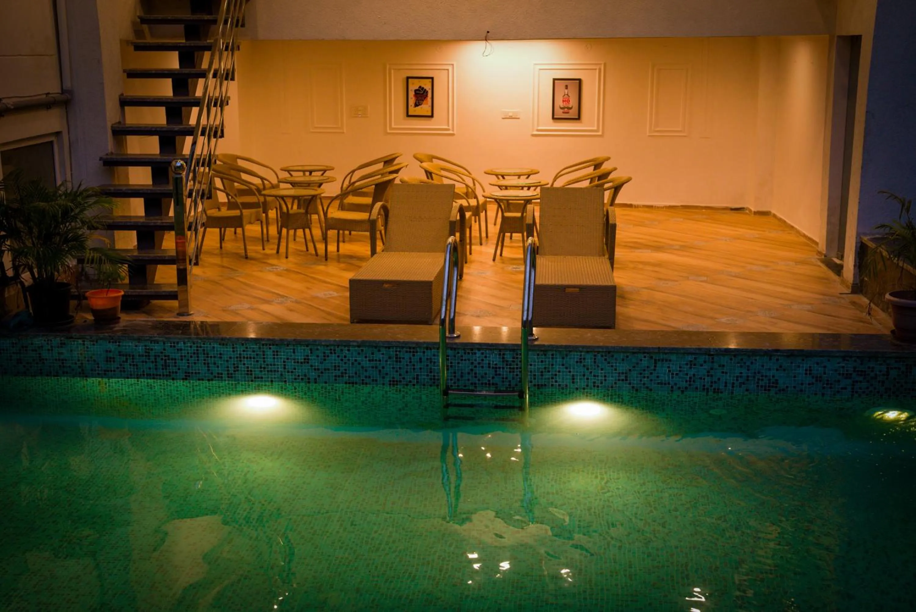 Seating area in Hotel Tapovan Hills