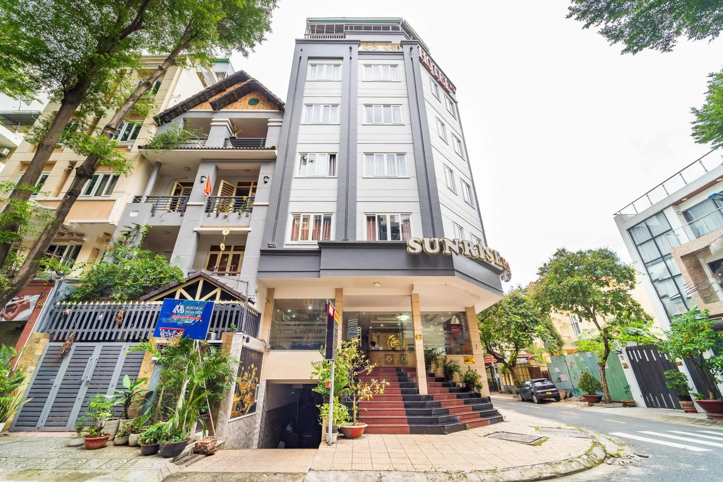 Property building in Collection O Sunrise Hotel Trung Son Near Lotte Mart