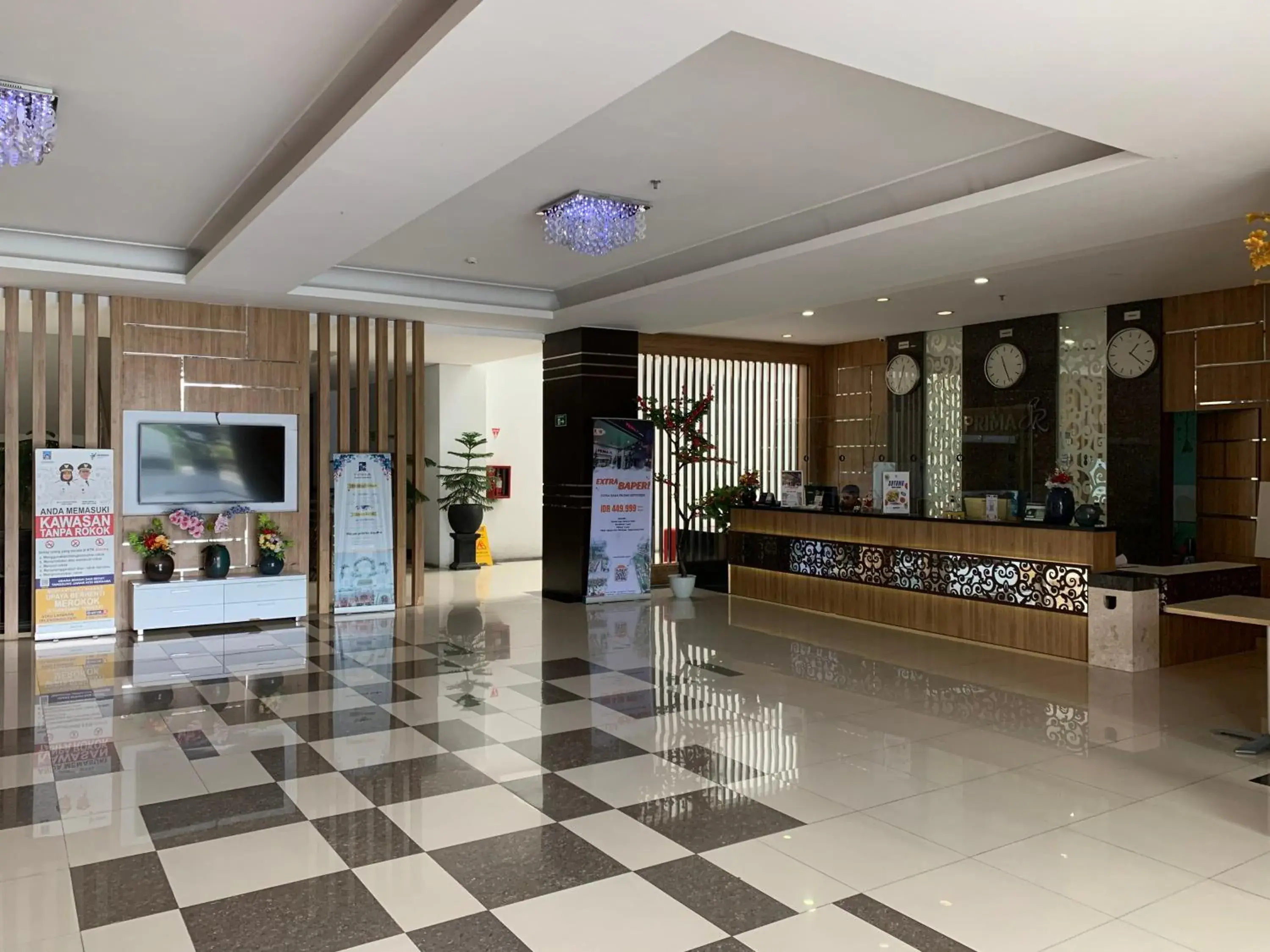 Lobby or reception in Prima SR Hotel & Convention Yogyakarta Lobby or reception in Prima SR Hotel & Convention Yogyakarta
