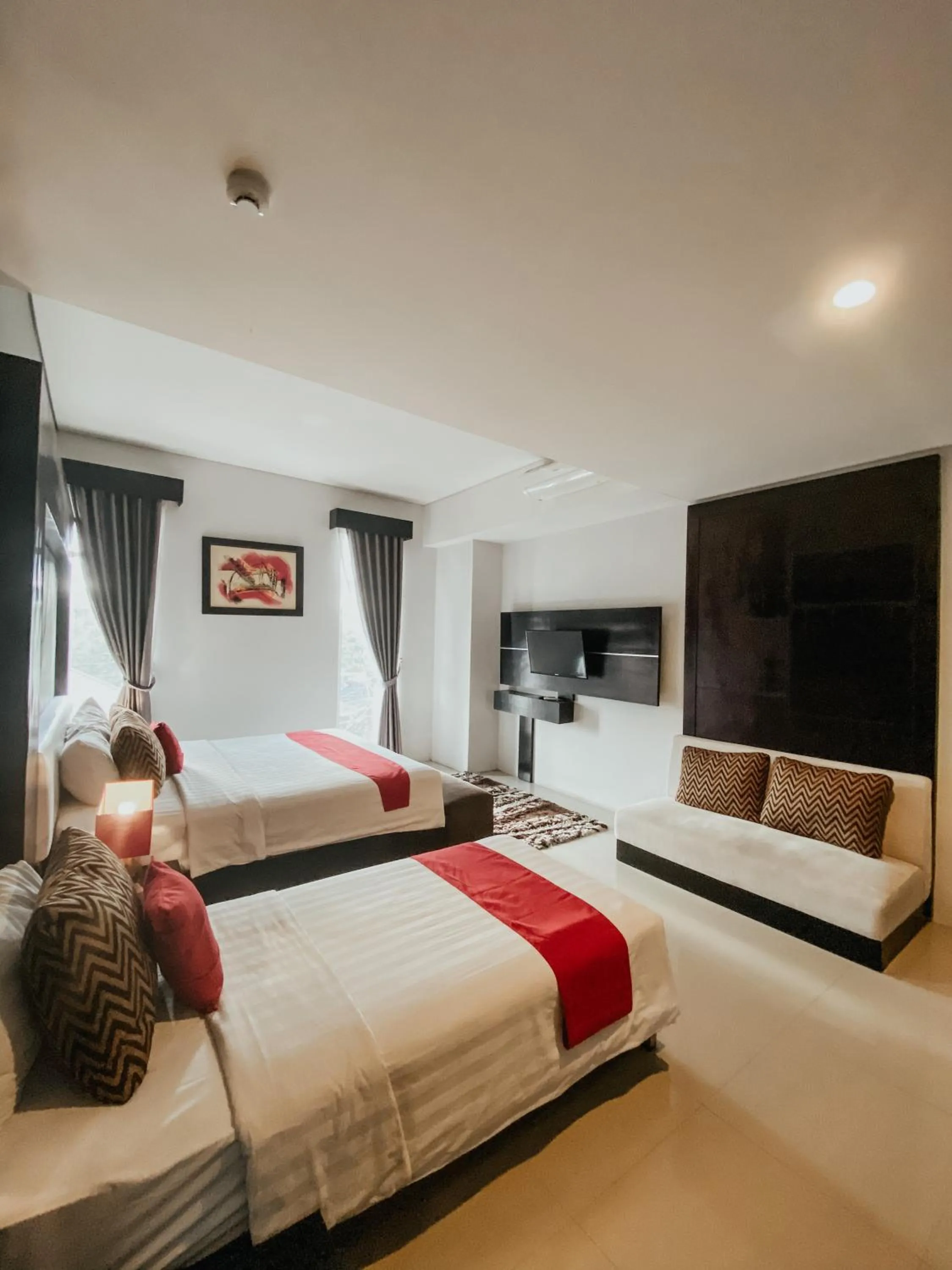 Bed in Prima SR Hotel & Convention Yogyakarta