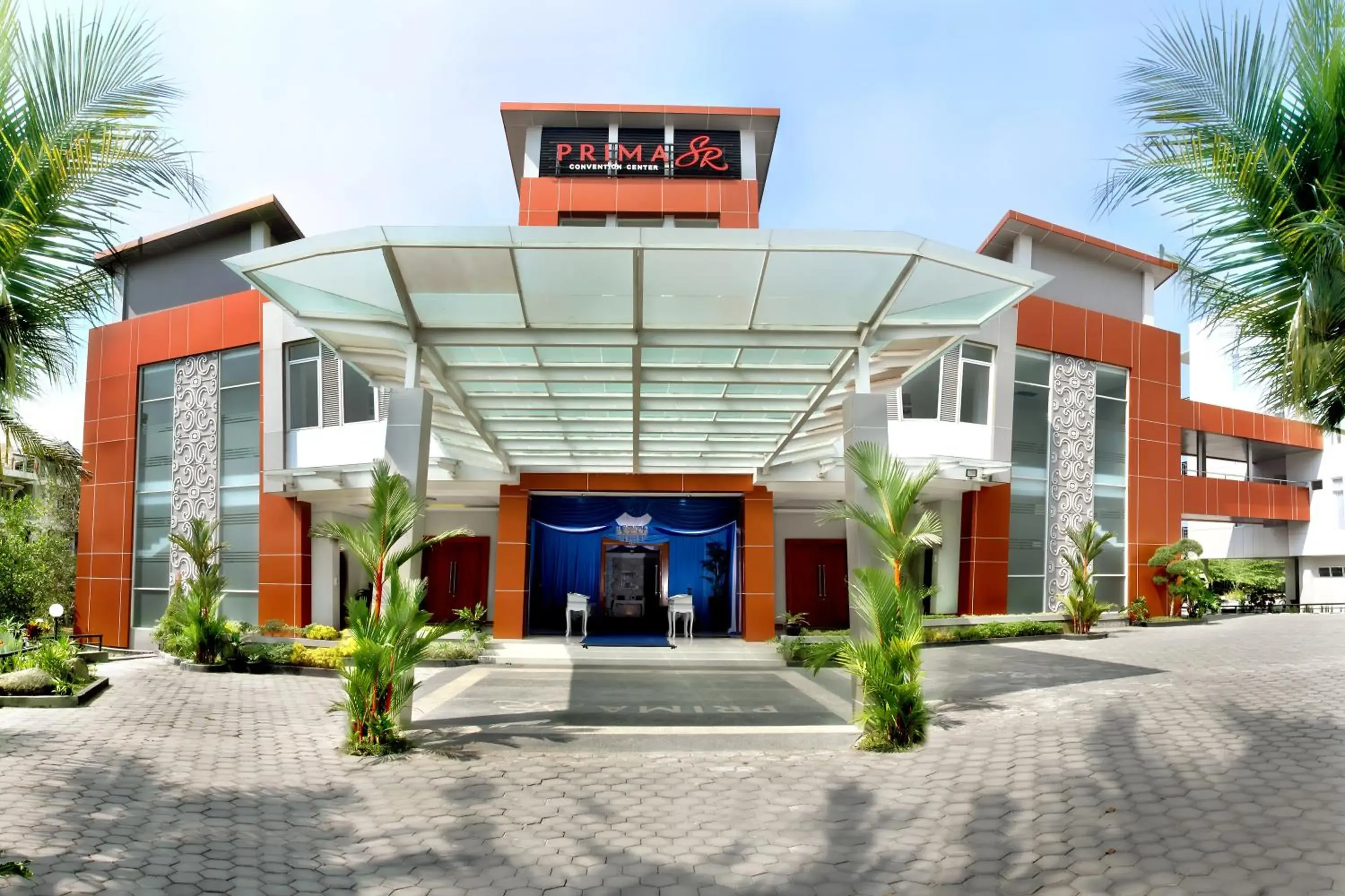 Property building in Prima SR Hotel & Convention Yogyakarta Property building in Prima SR Hotel & Convention Yogyakarta