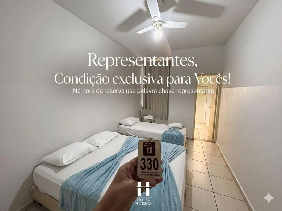 Property building, Bed in Hotel Palace Huesca