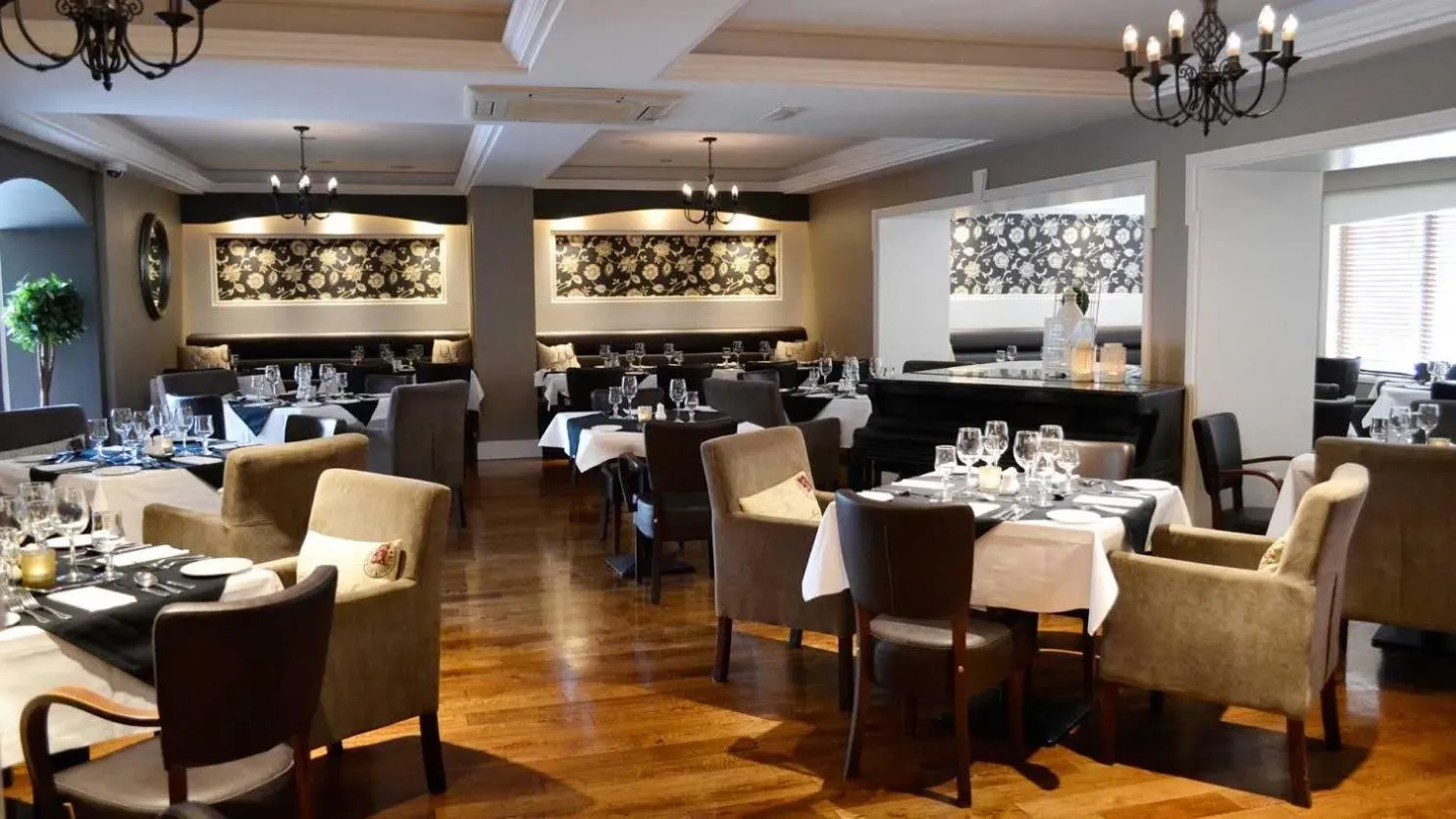 Restaurant/places to eat in Cill Aodain Court Hotel