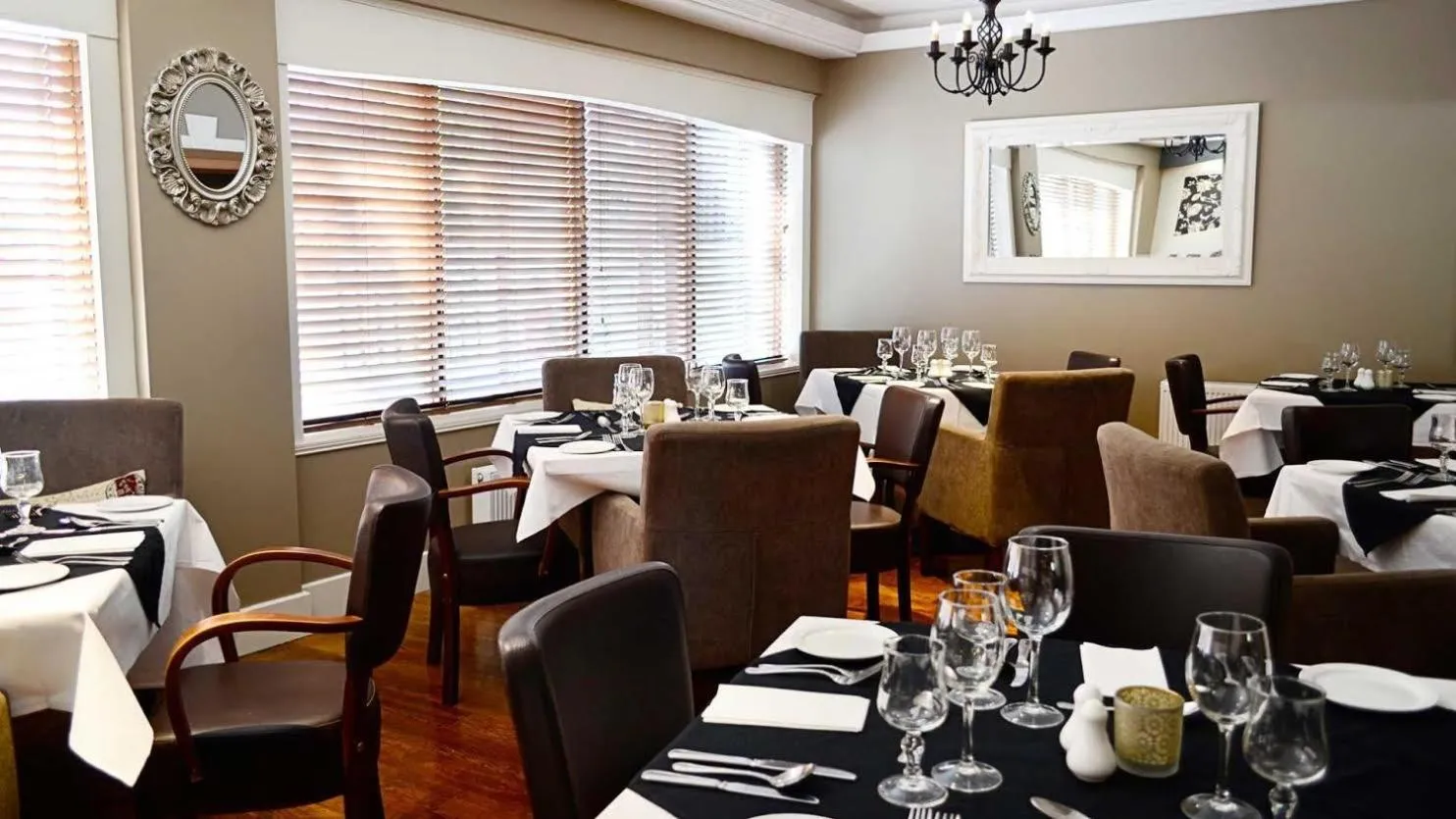 Restaurant/places to eat in Cill Aodain Court Hotel