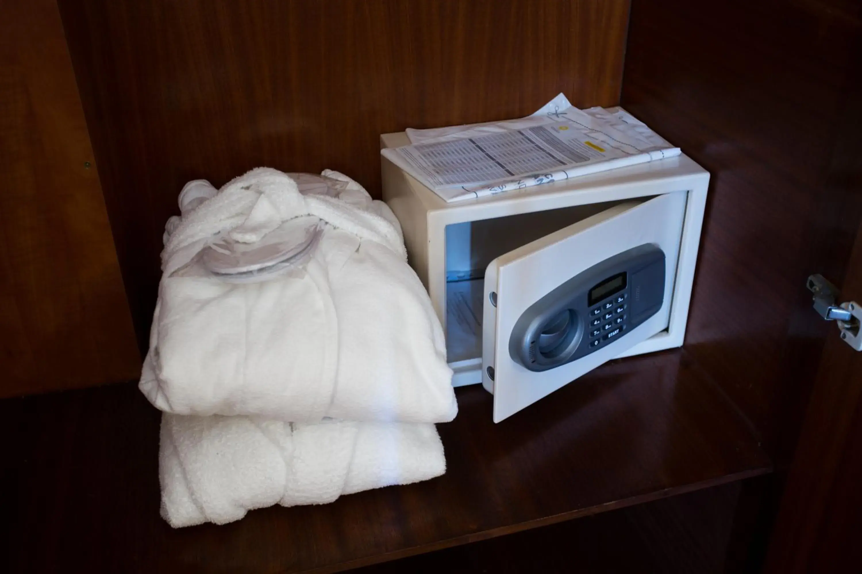 Twin Room - single occupancy in Hotel Solaris Twin Room - single occupancy in Hotel Solaris