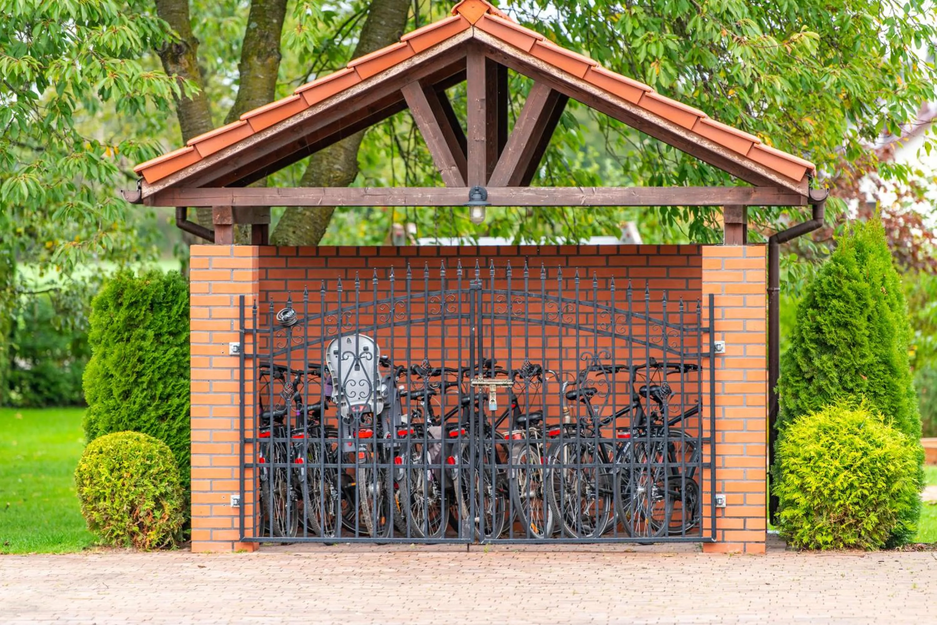 Cycling in Willa Polanka