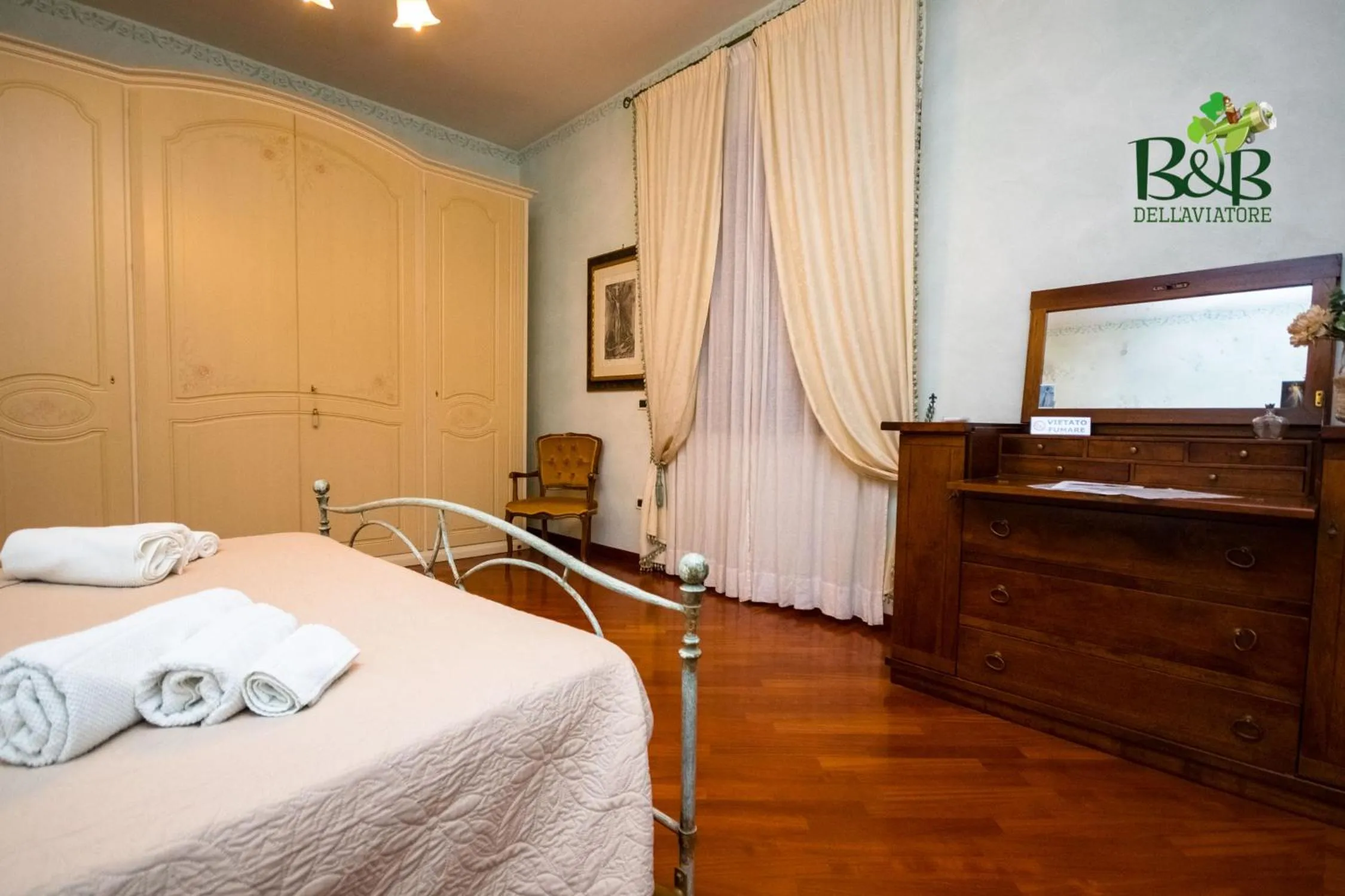 Photo of the whole room, Bed in B&B dell'Aviatore