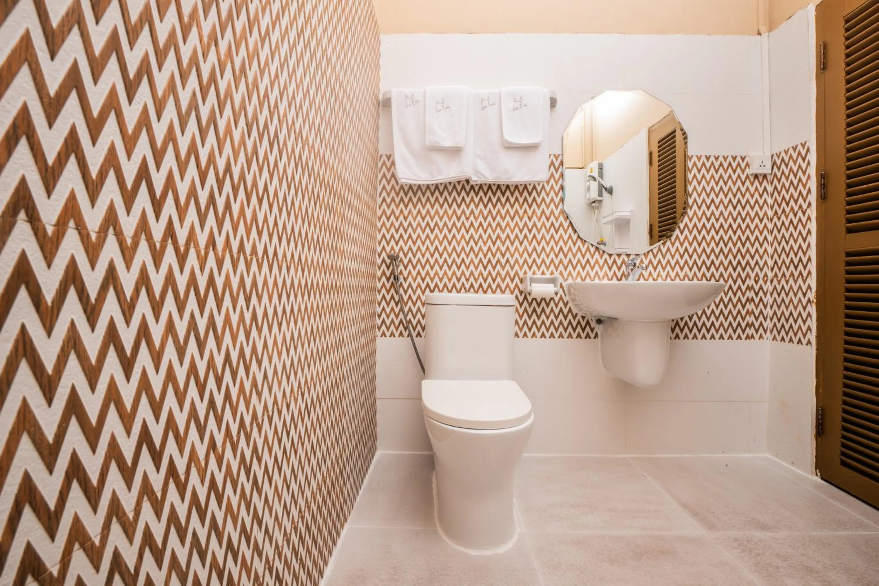 Bathroom in Ali Grand Hotel