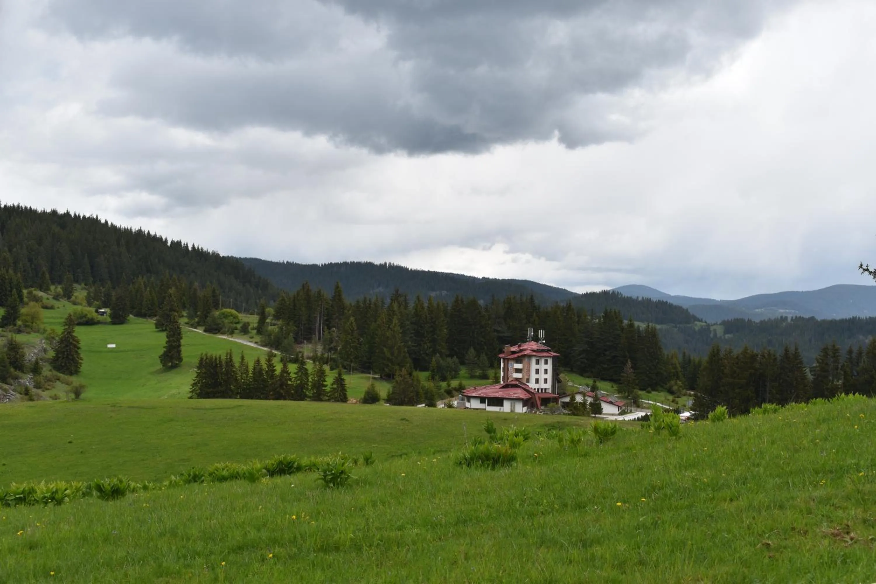 Spring in Hotel Coop Rozhen