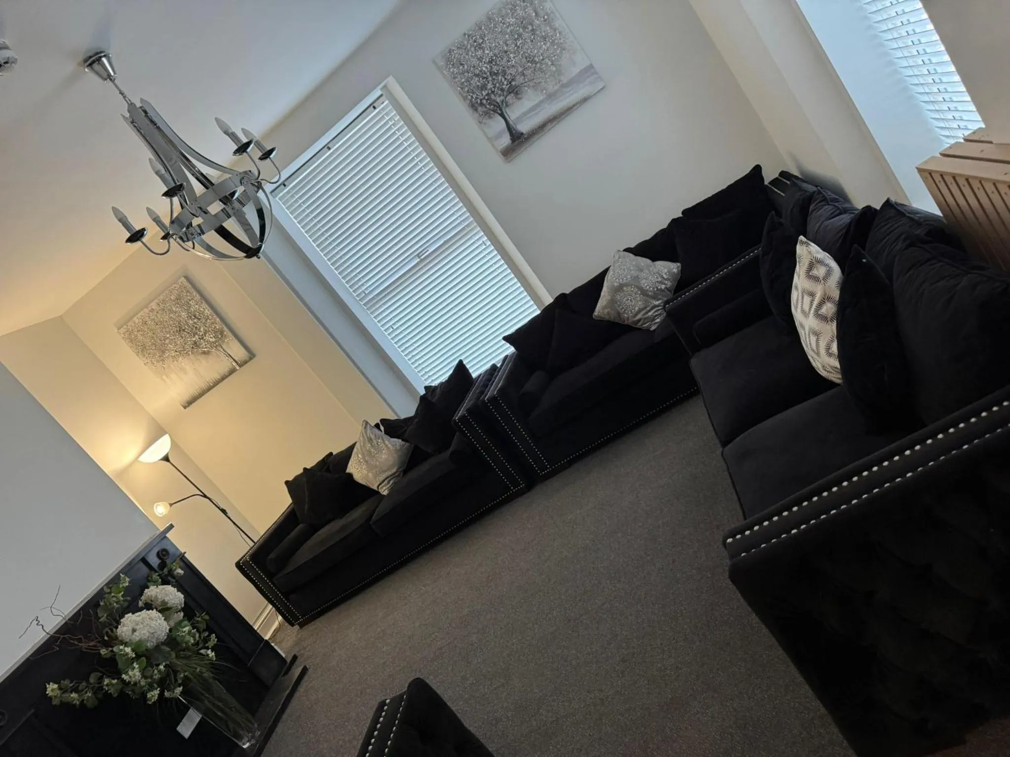 Seating area in OYO Watton Vibe Hotel