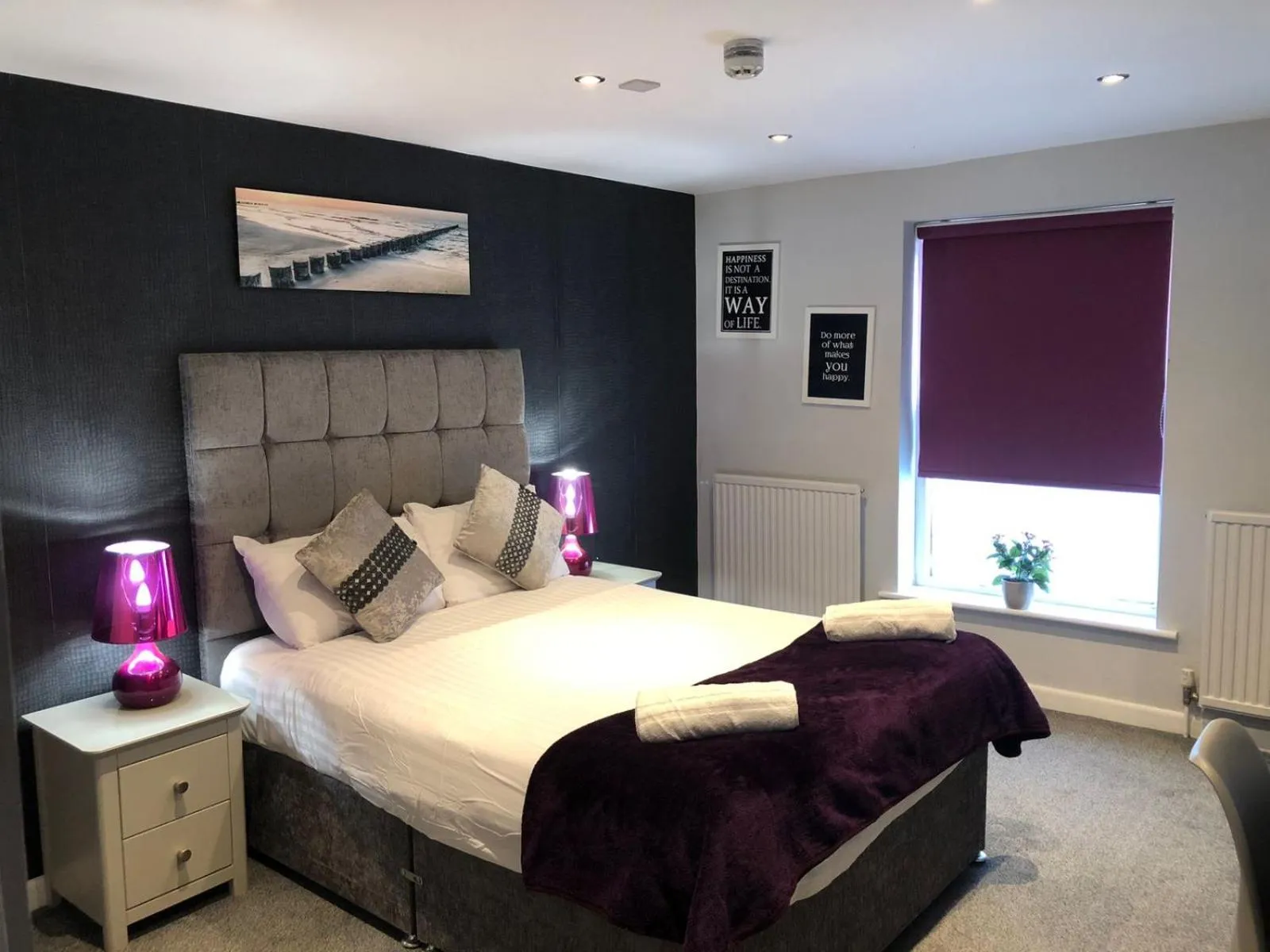 Bedroom, Bed in OYO Watton Vibe Hotel