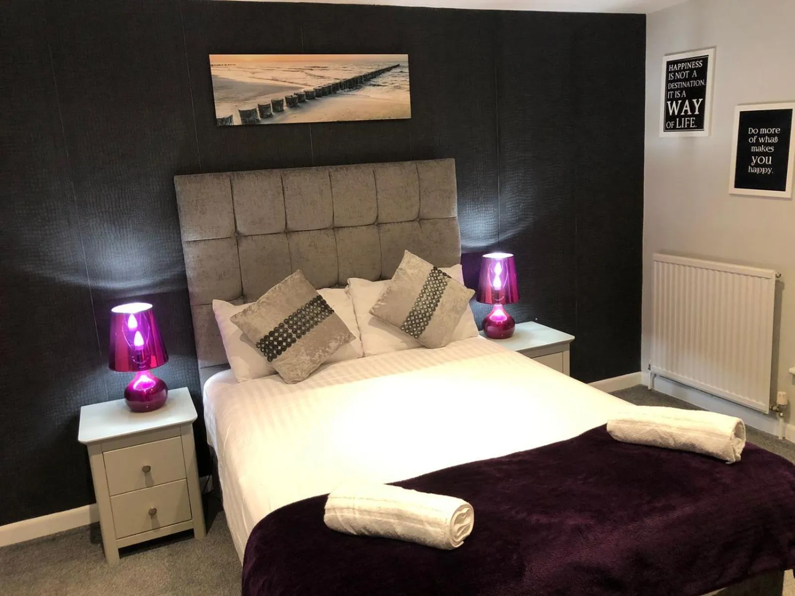 Bedroom, Bed in OYO Watton Vibe Hotel