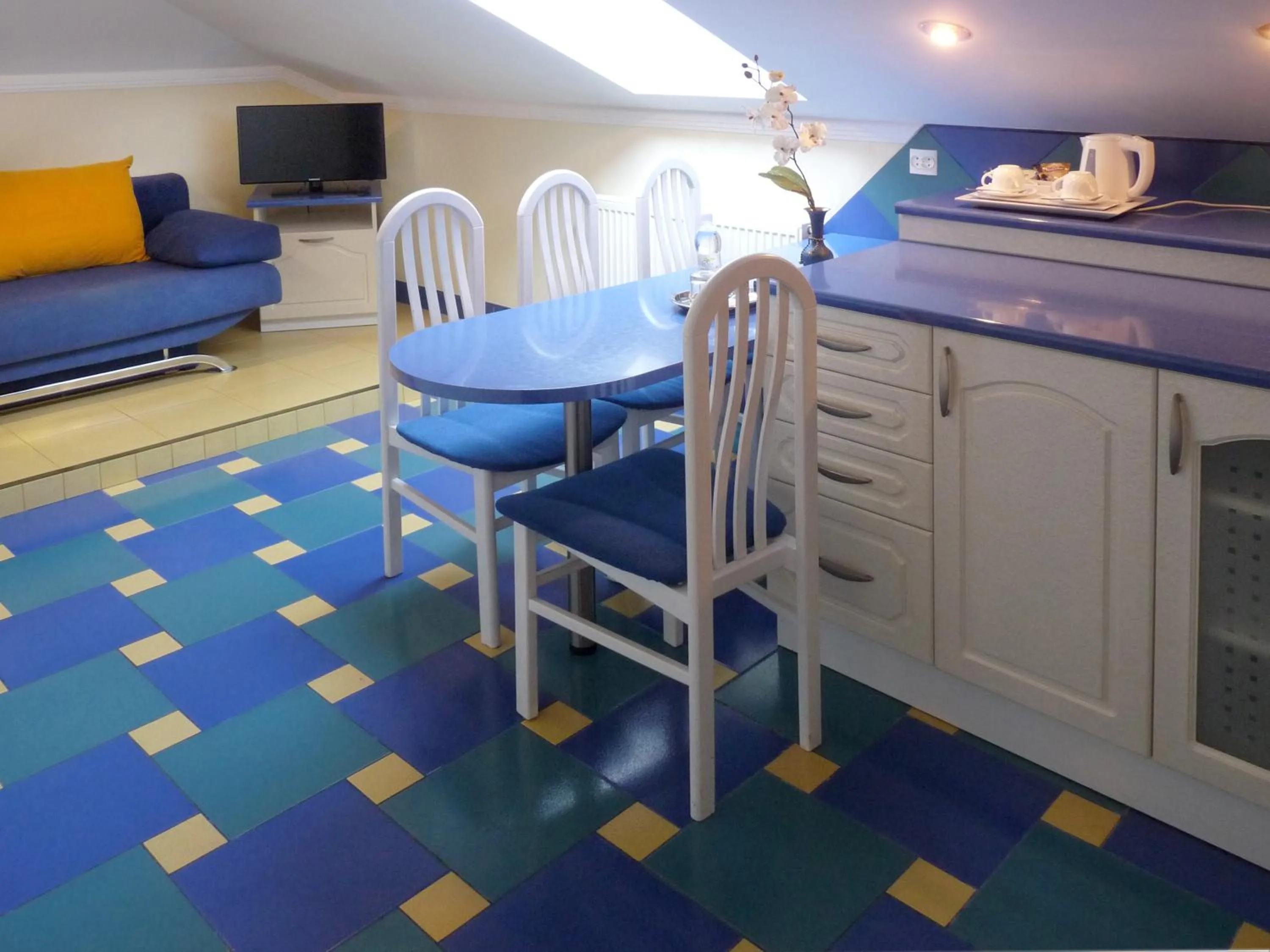 Eney Attic Three-Room Apartment