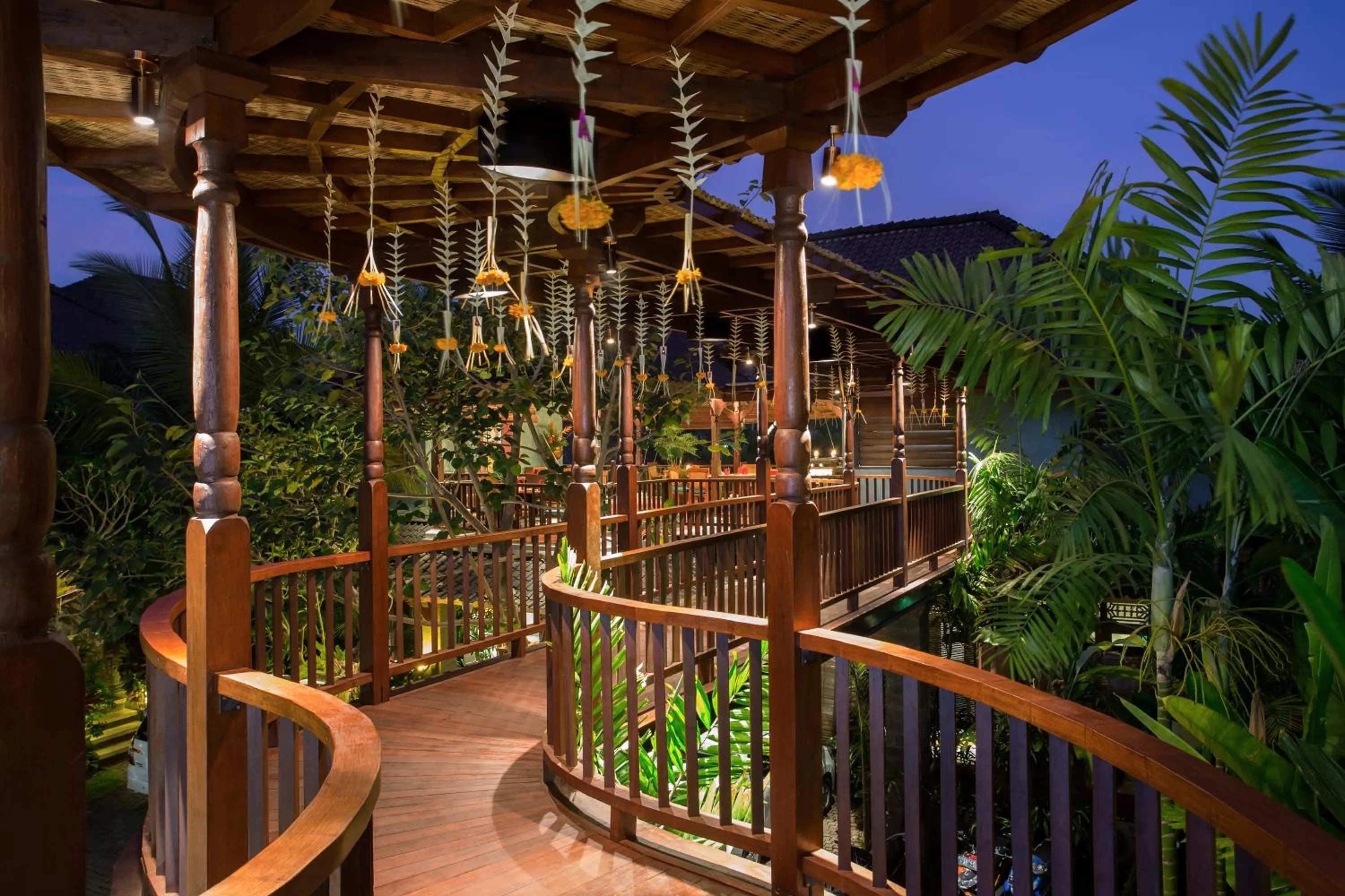 Restaurant/places to eat in Dwaraka The Royal Villas