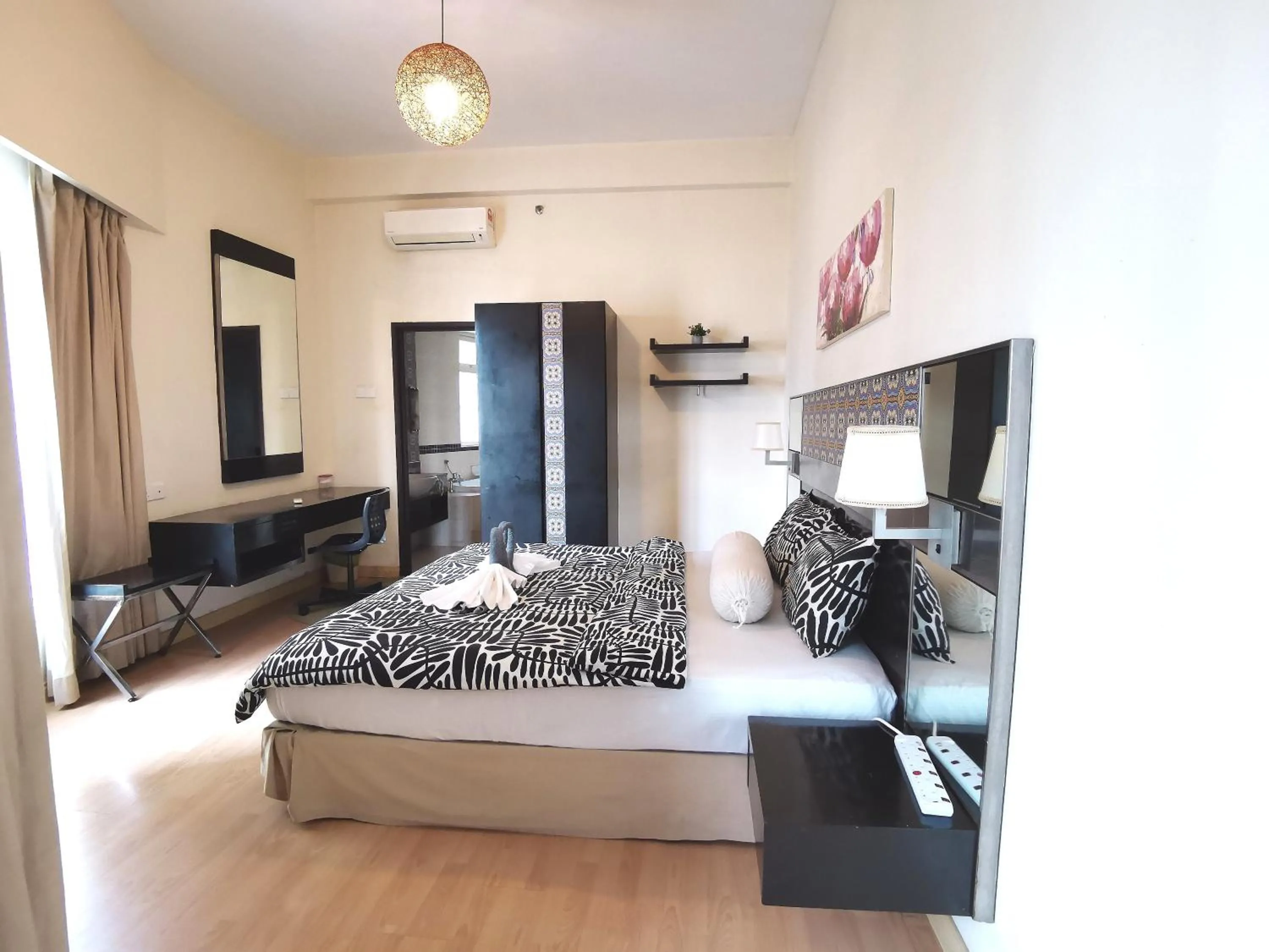 Bed in Seri Bukit Ceylon
