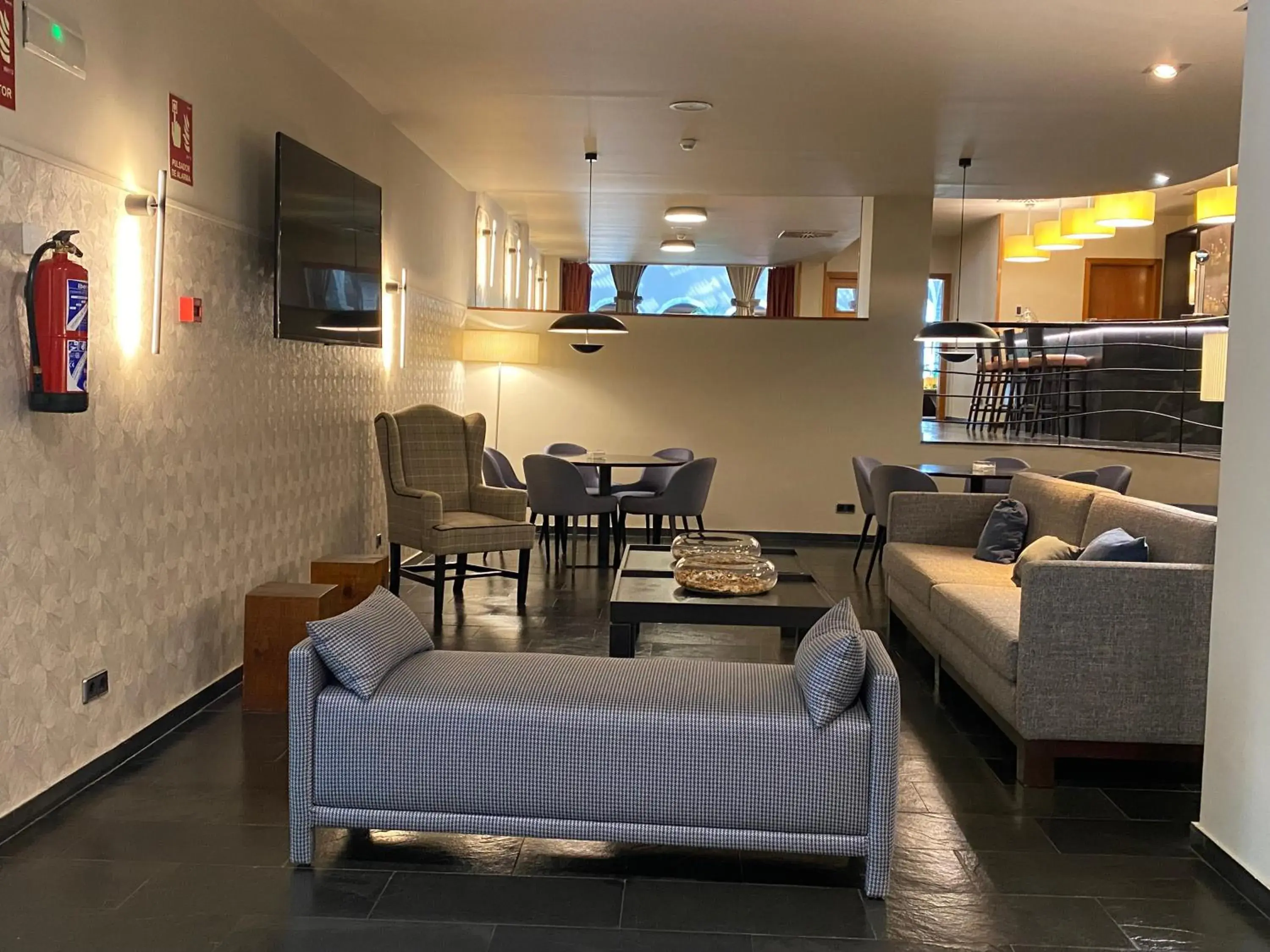 Lounge or bar in Parador De La Seu D'urgell Lounge or bar in Parador De La Seu D'urgell