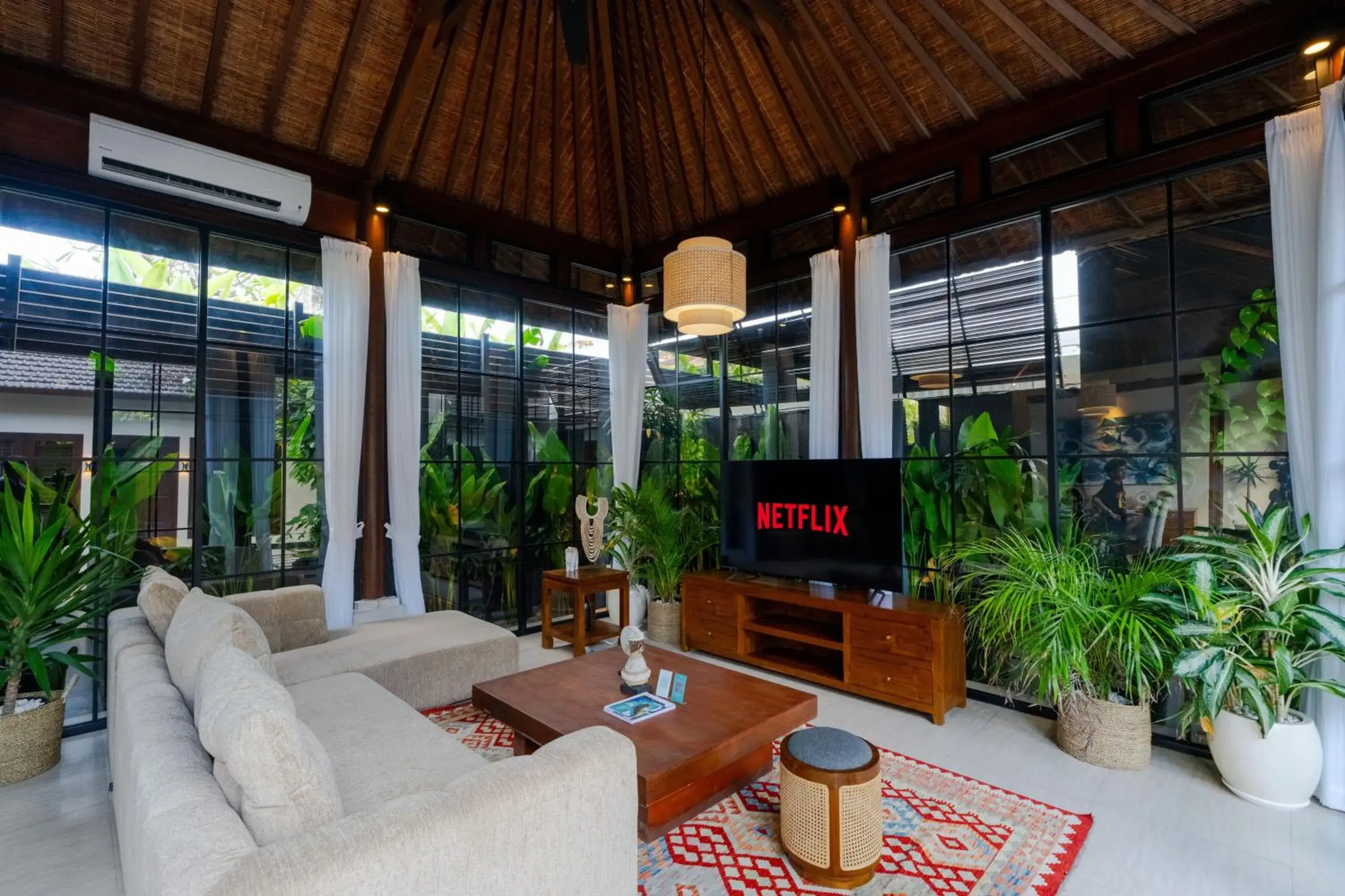 Deluxe - Two-Bedroom Villa with Private Pool in Boholuma Villas by Pertama Management Deluxe - Two-Bedroom Villa with Private Pool in Boholuma Villas by Pertama Management