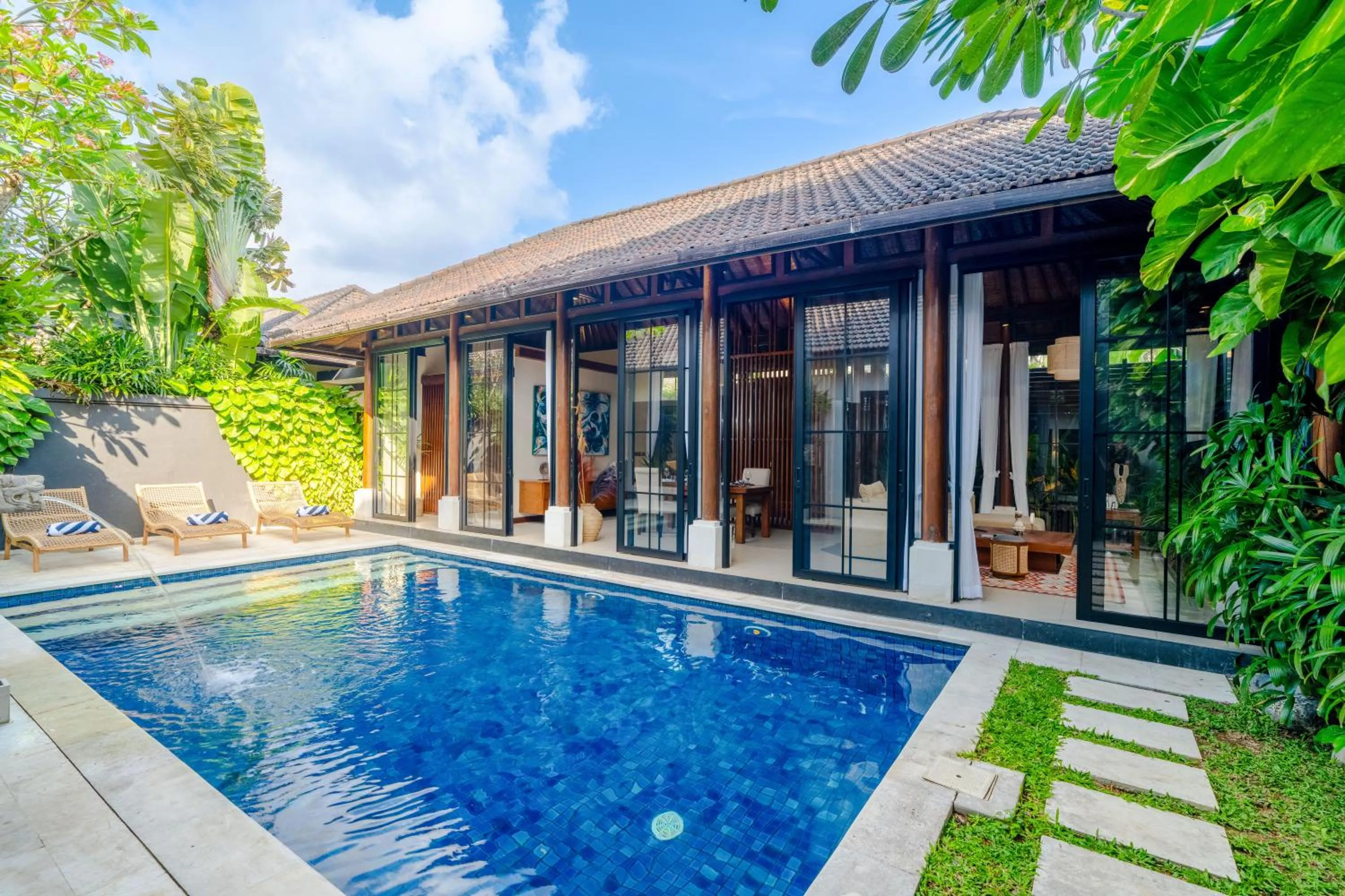 Property building in Boholuma Villas by Pertama Management