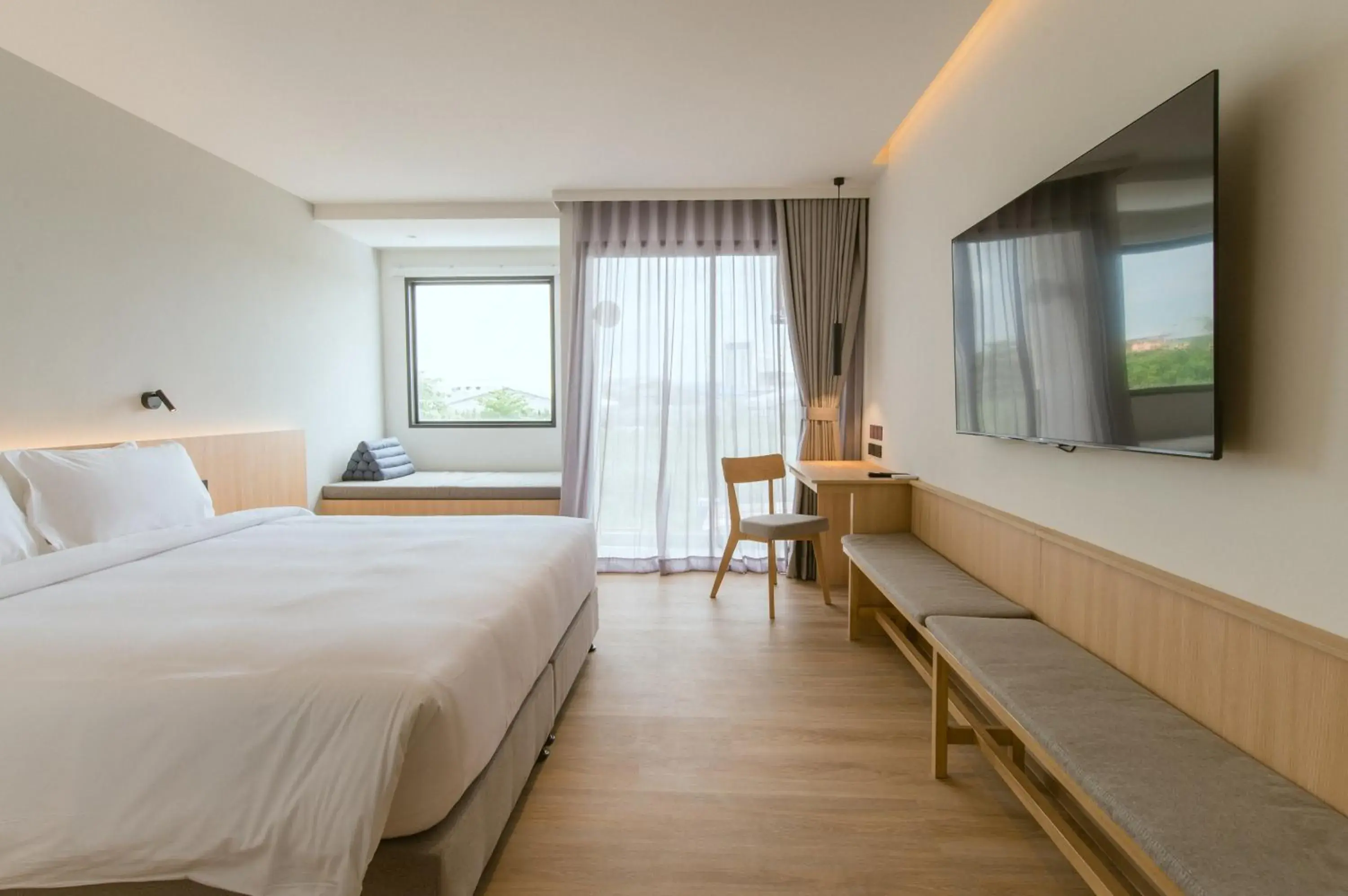 Superior Double Room in PAAK Hotel Suvarnabhumi Superior Double Room in PAAK Hotel Suvarnabhumi