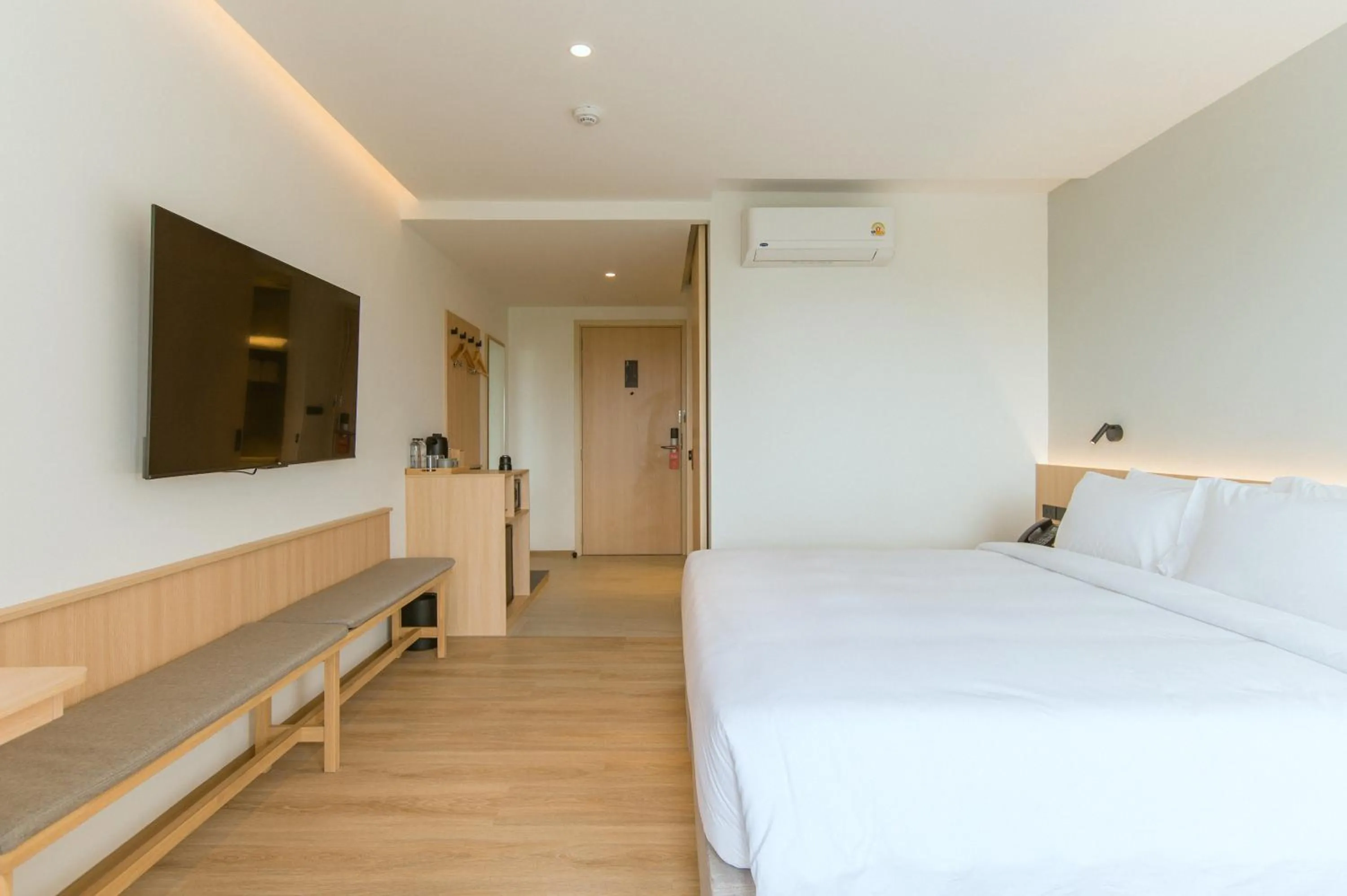 Bed in PAAK Hotel Suvarnabhumi