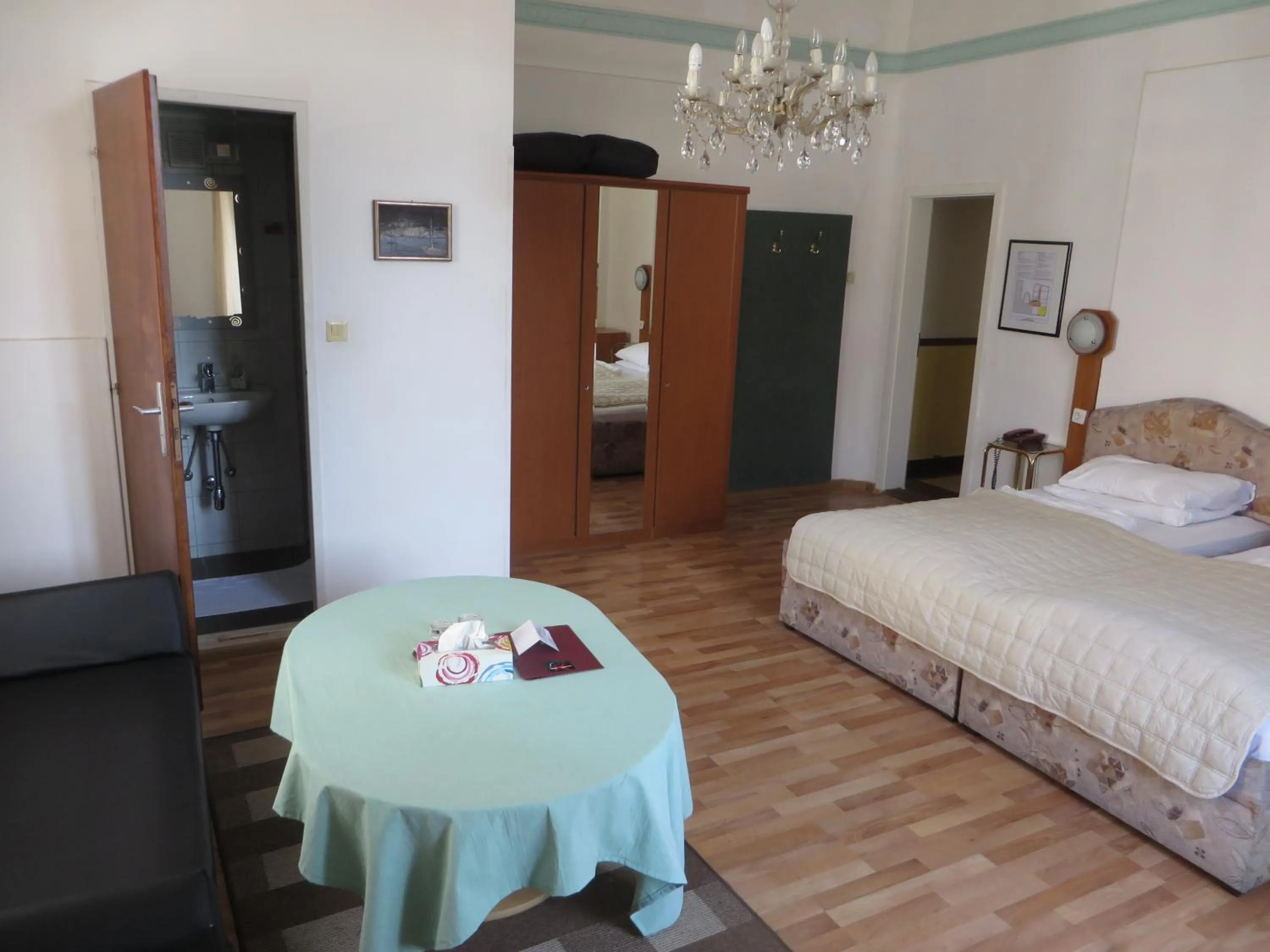 Photo of the whole room, Bed in Hotel Stadtpark