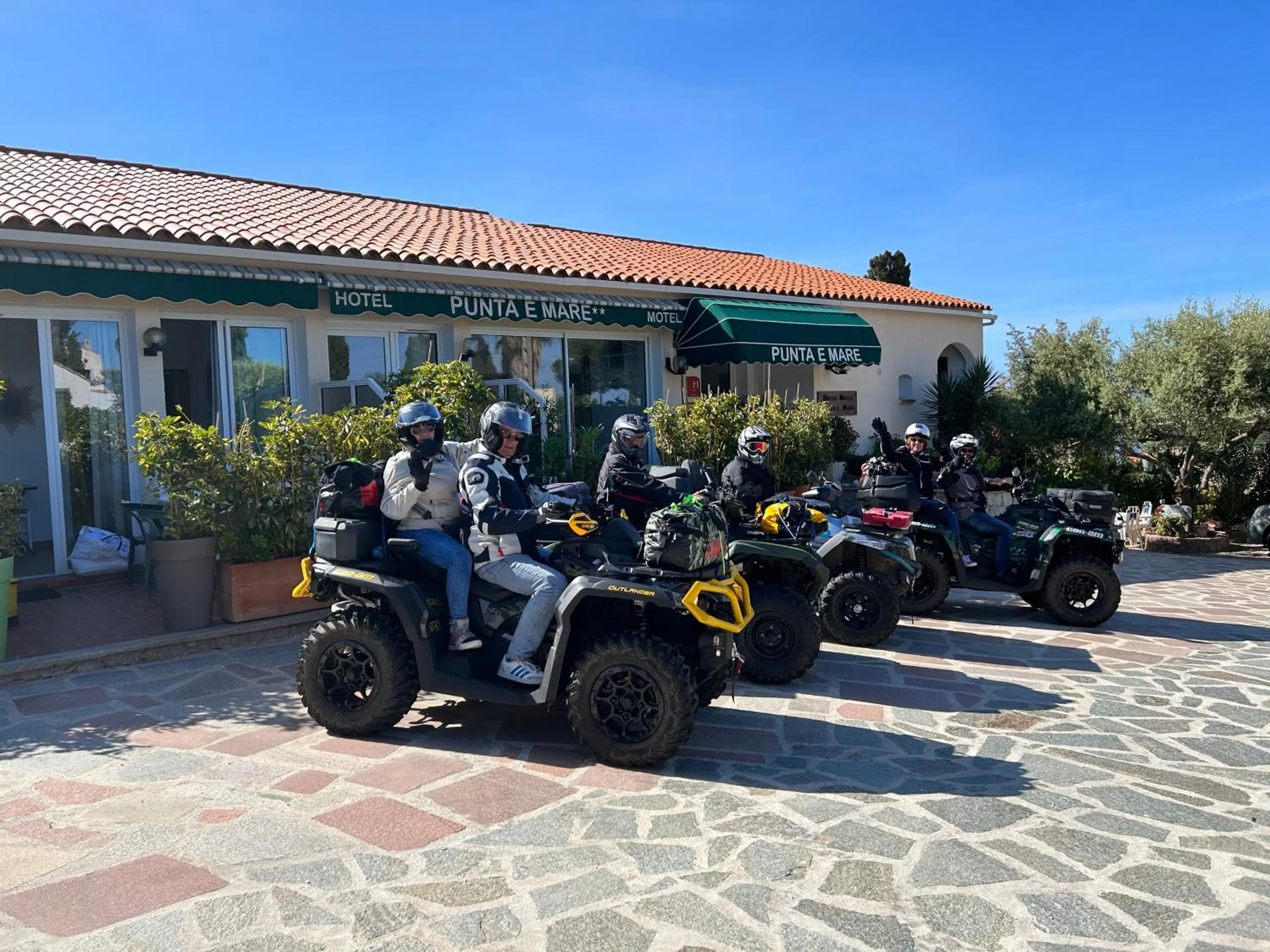 Hôtel Punta e Mare des Chambres ou des Appartements T2