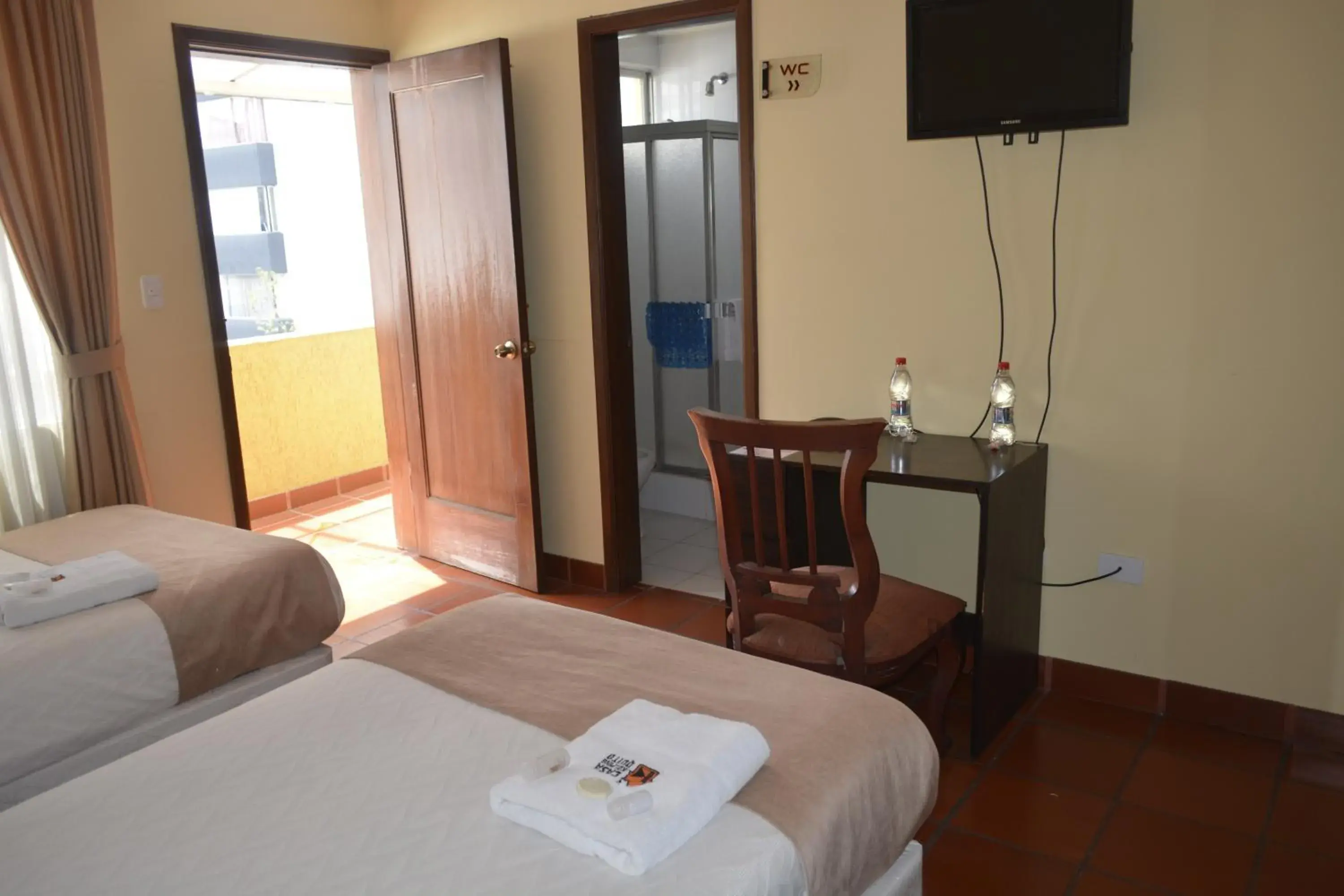Twin Room - single occupancy in Hotel Casa Kolping Quito Twin Room - single occupancy in Hotel Casa Kolping Quito