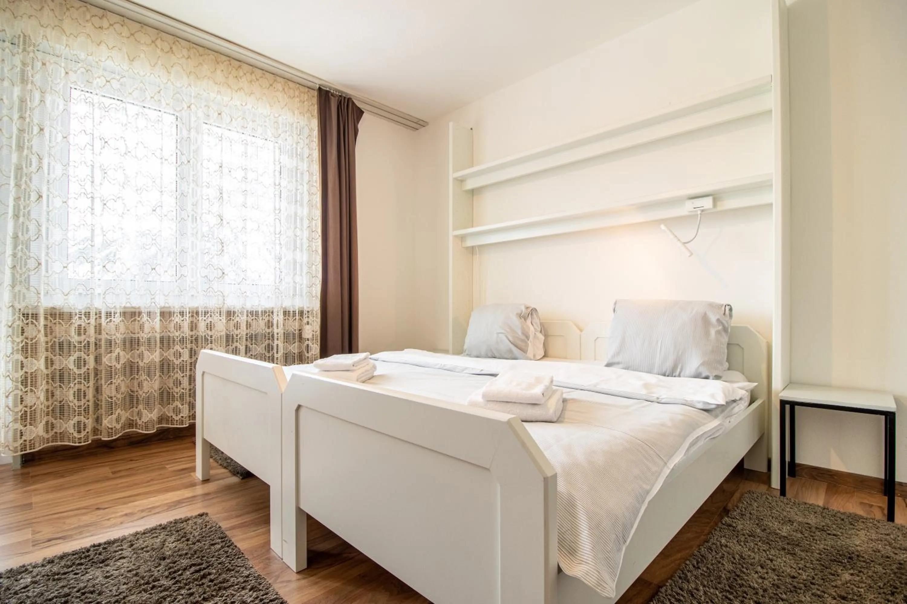 Bedroom, Bed in Viktoria B32 by Arosa Holiday
