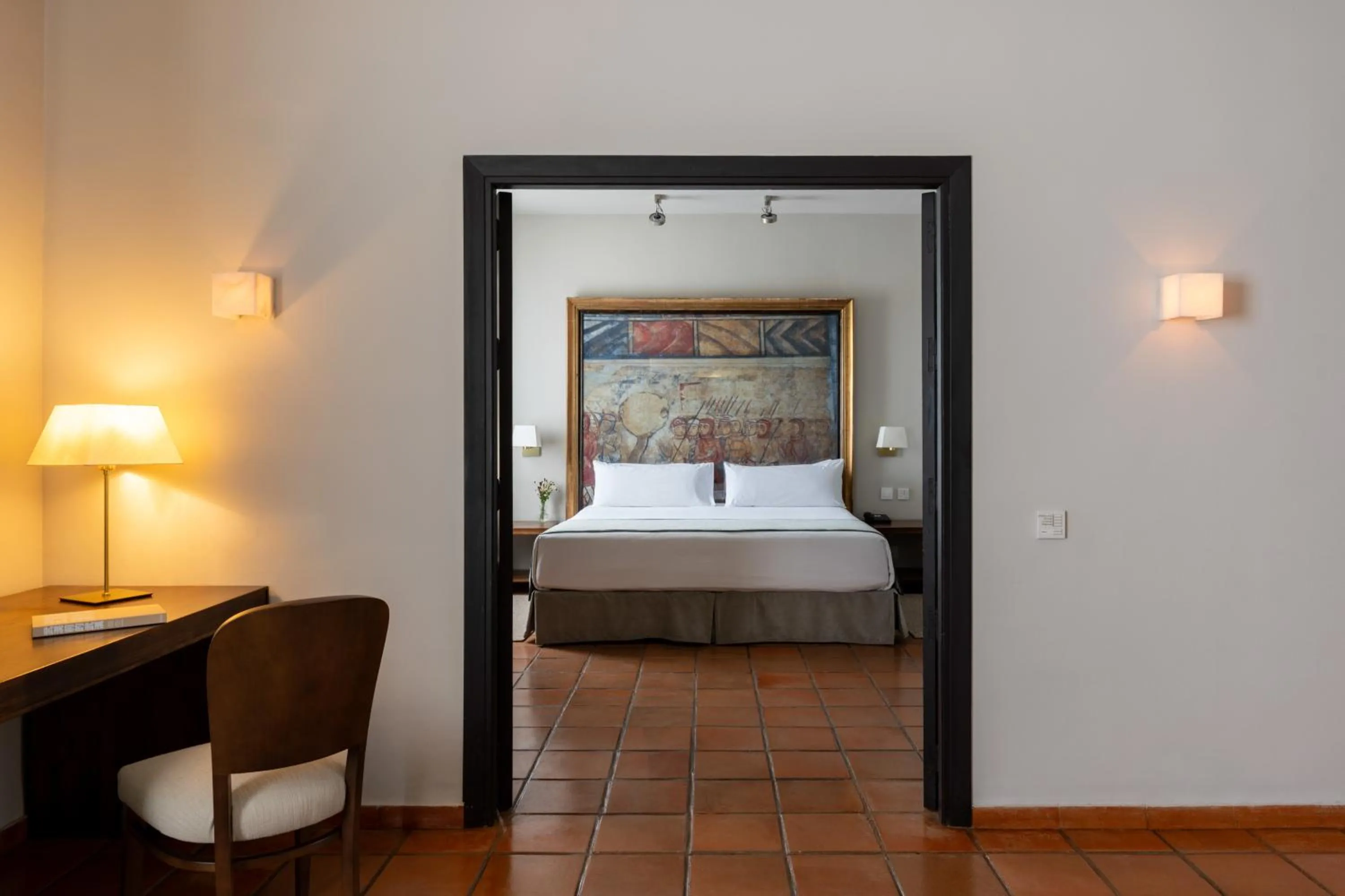Photo of the whole room, Bed in Parador de Trujillo