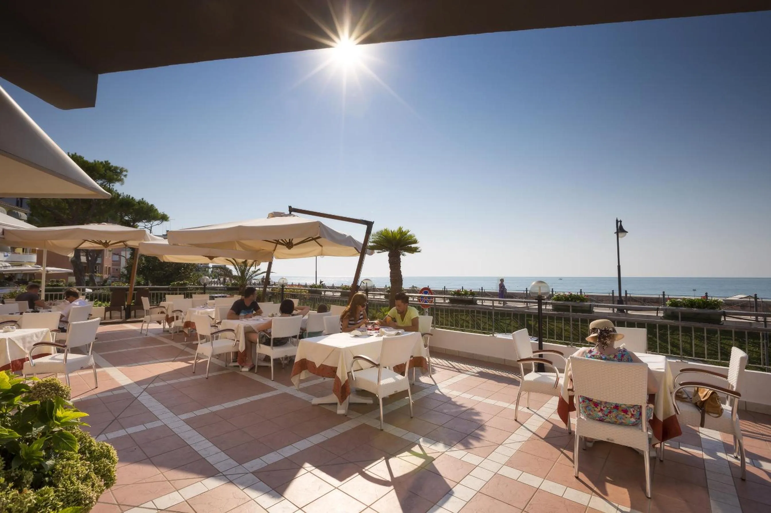 Guests in Hotel Adria sul Mare