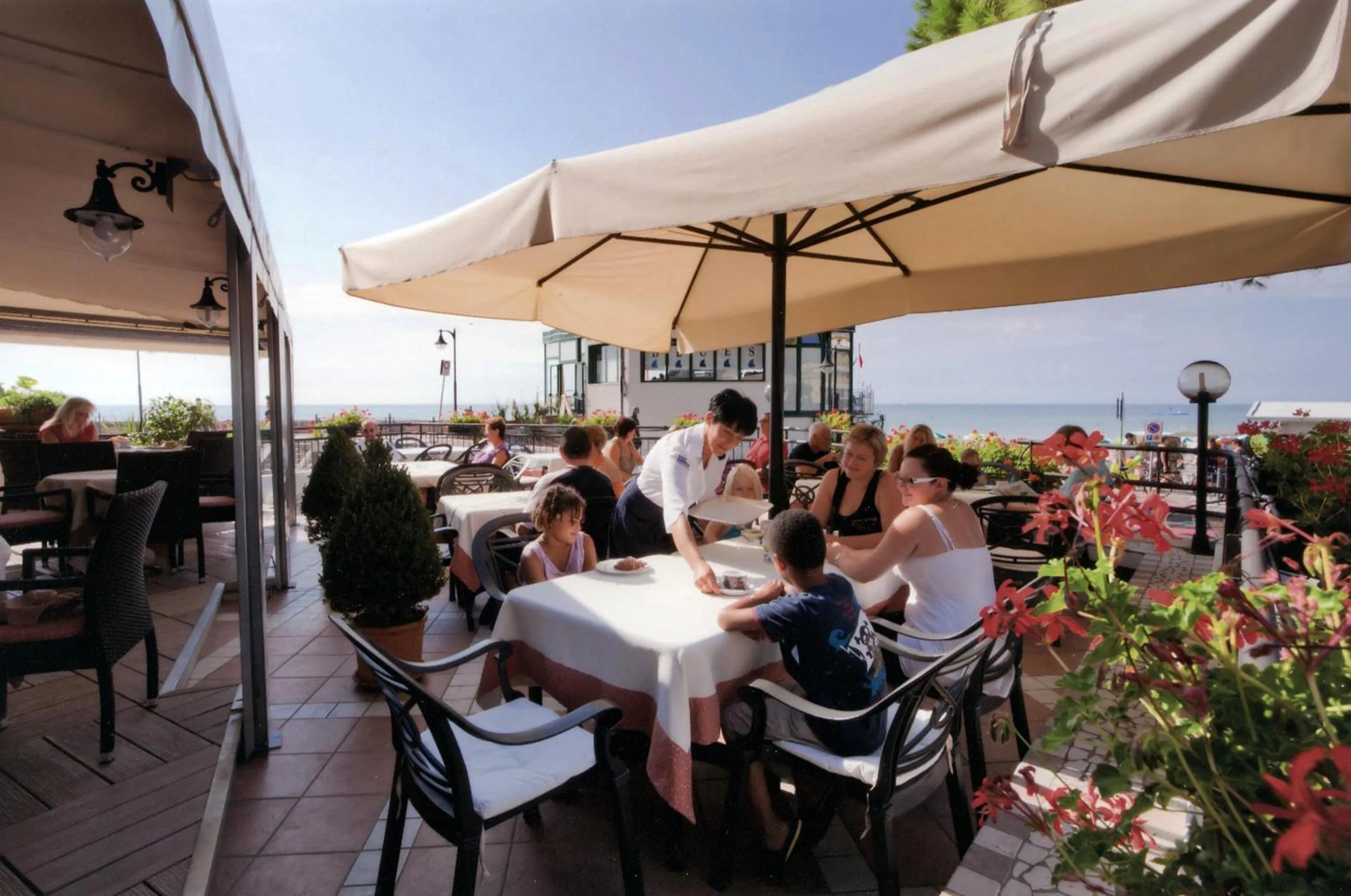 Property building in Hotel Adria sul Mare