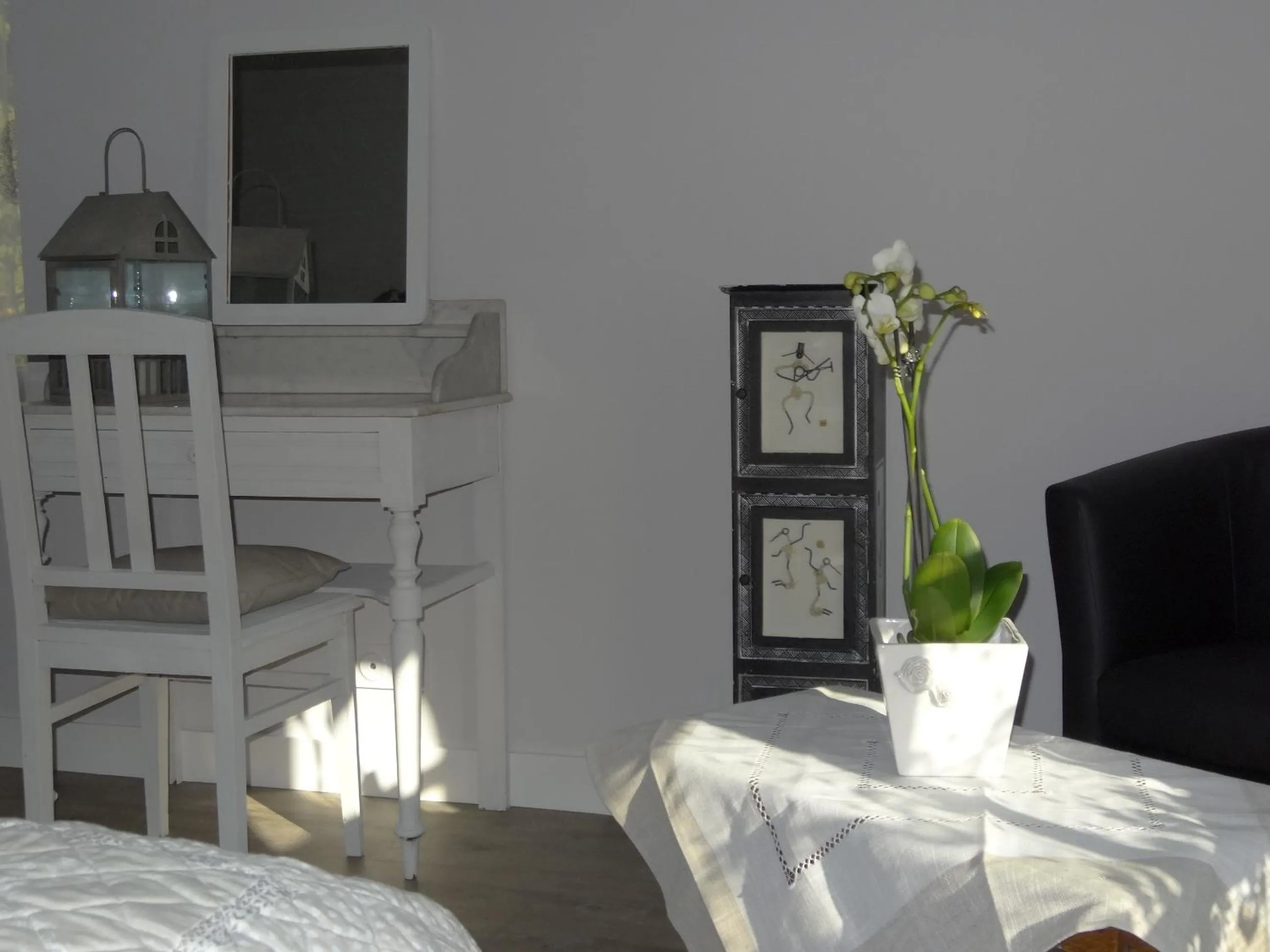 Bedroom, Bed in Jardin de Canaan