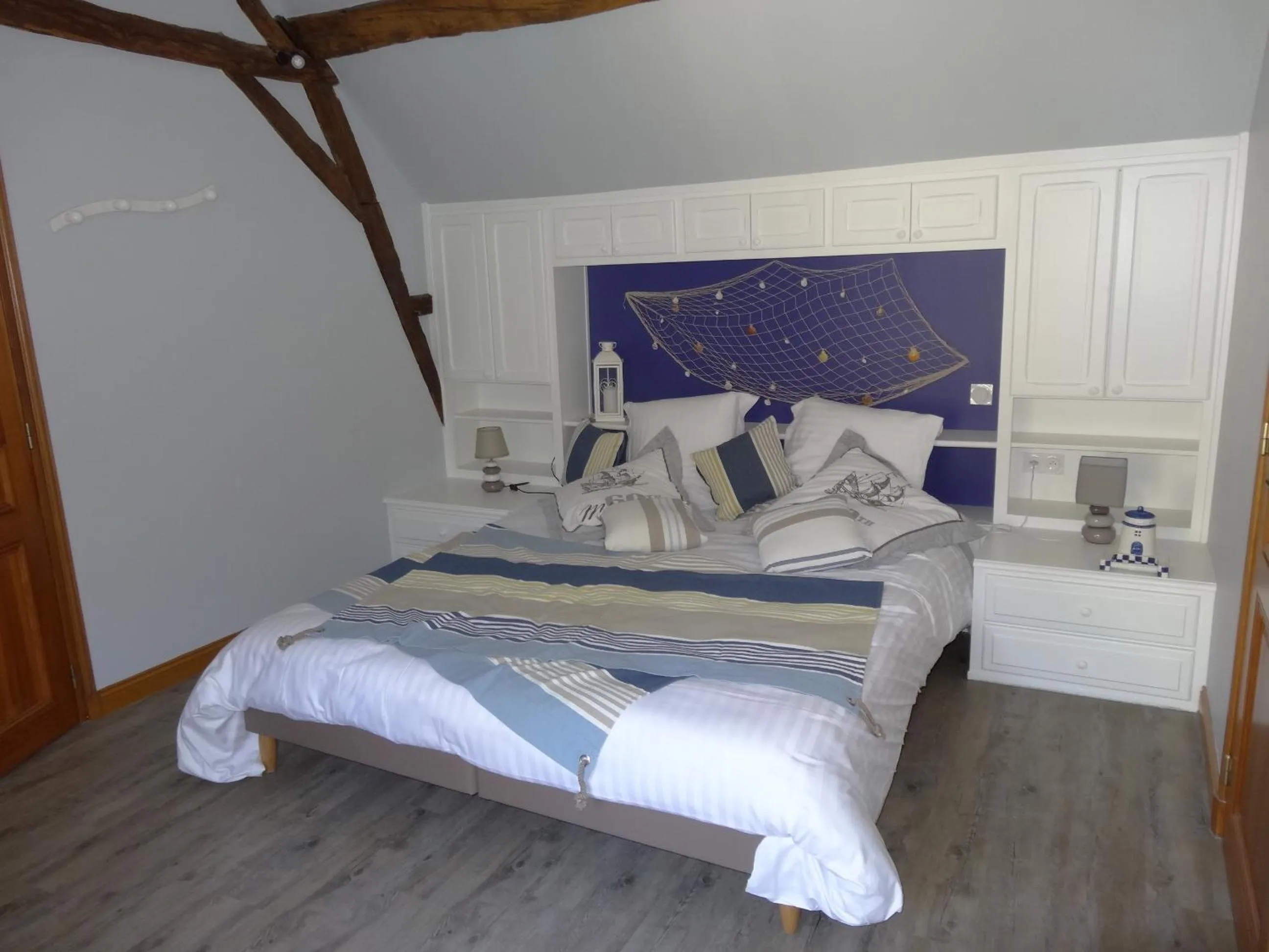 Bedroom, Bed in Jardin de Canaan