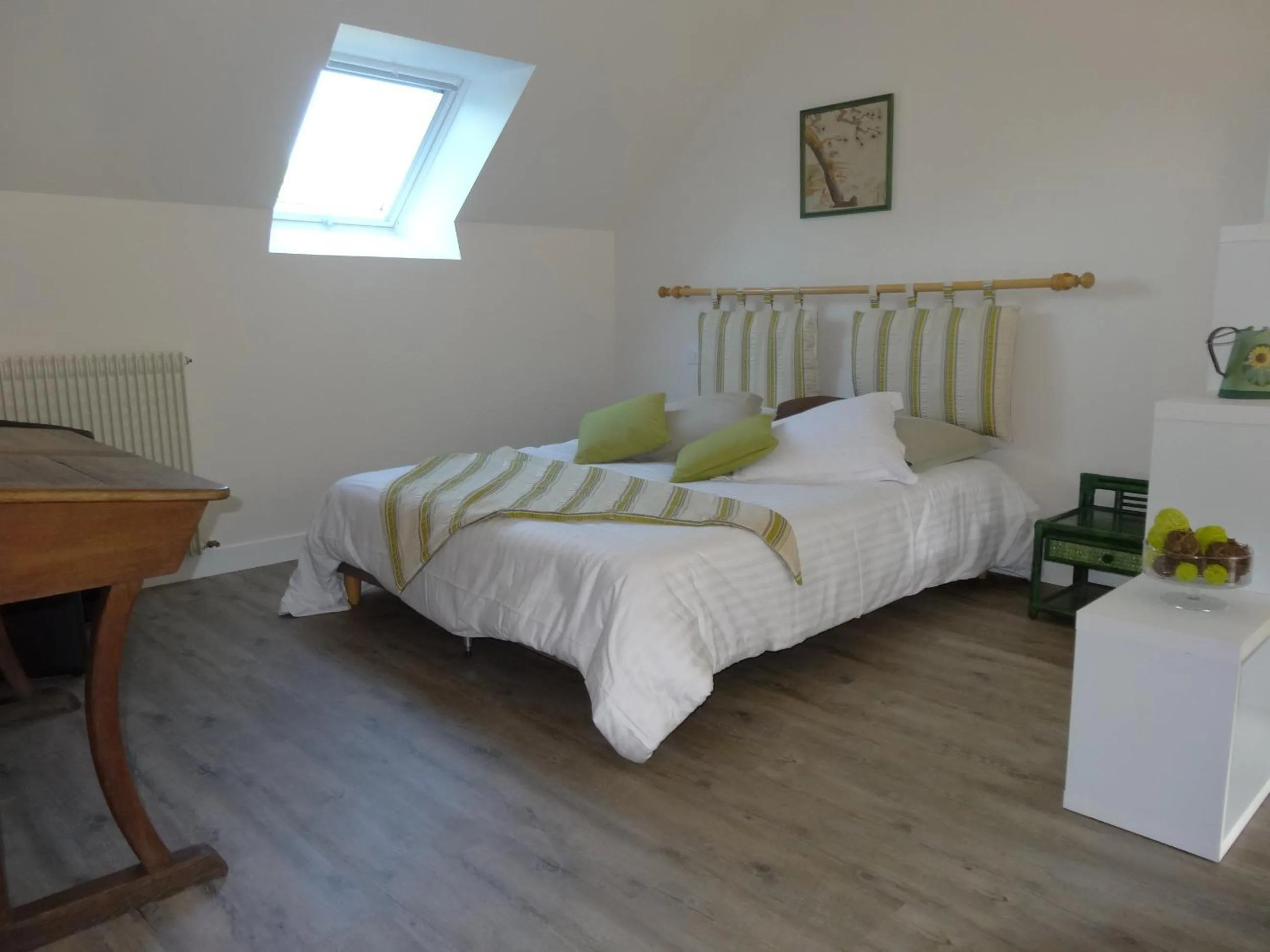 Bedroom, Bed in Jardin de Canaan