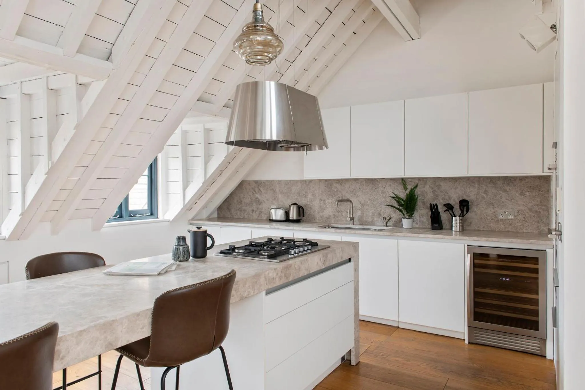 Kitchen or kitchenette in COVE Arne Street