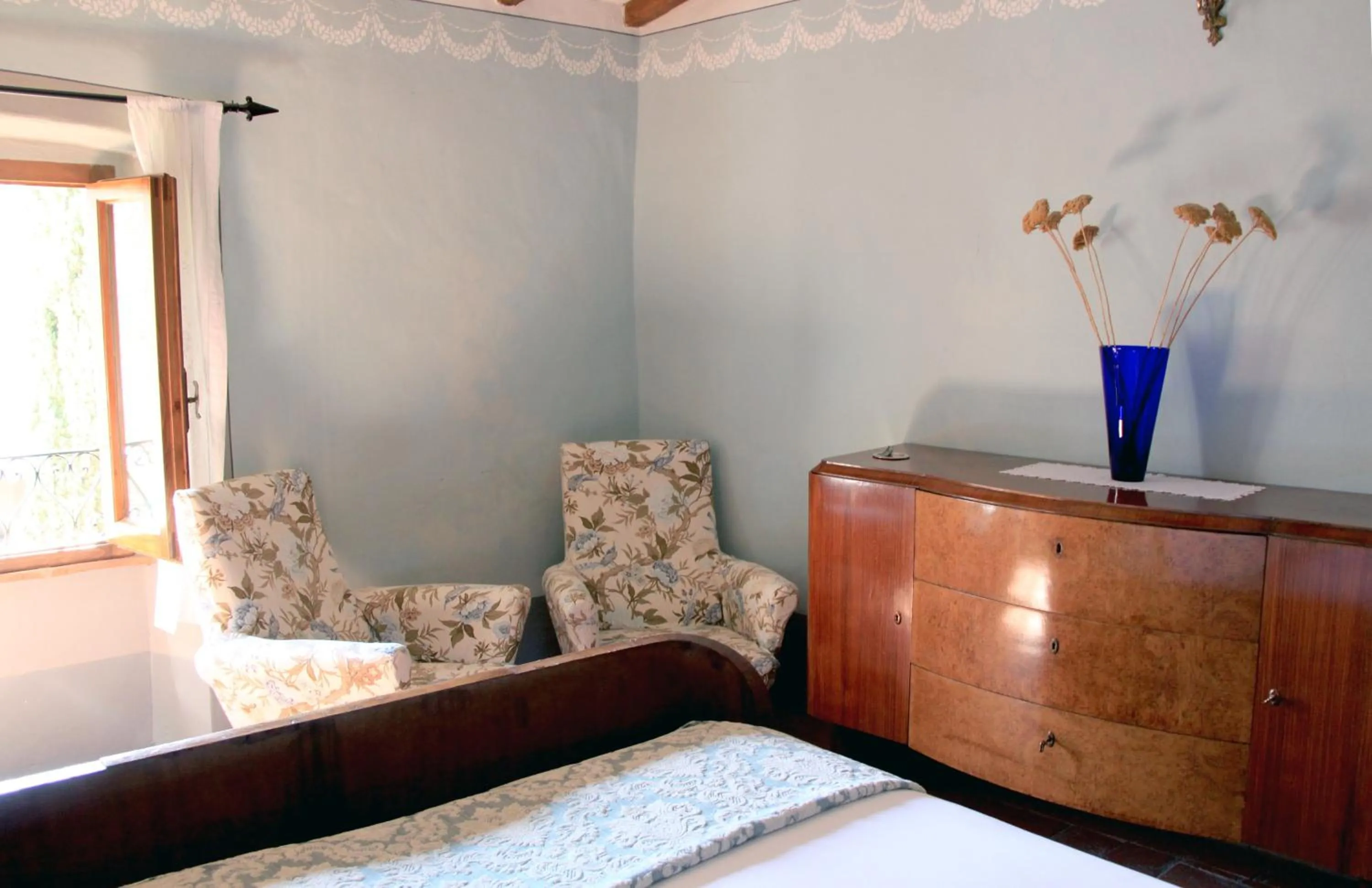 Photo of the whole room, Bed in antica casa "le rondini"