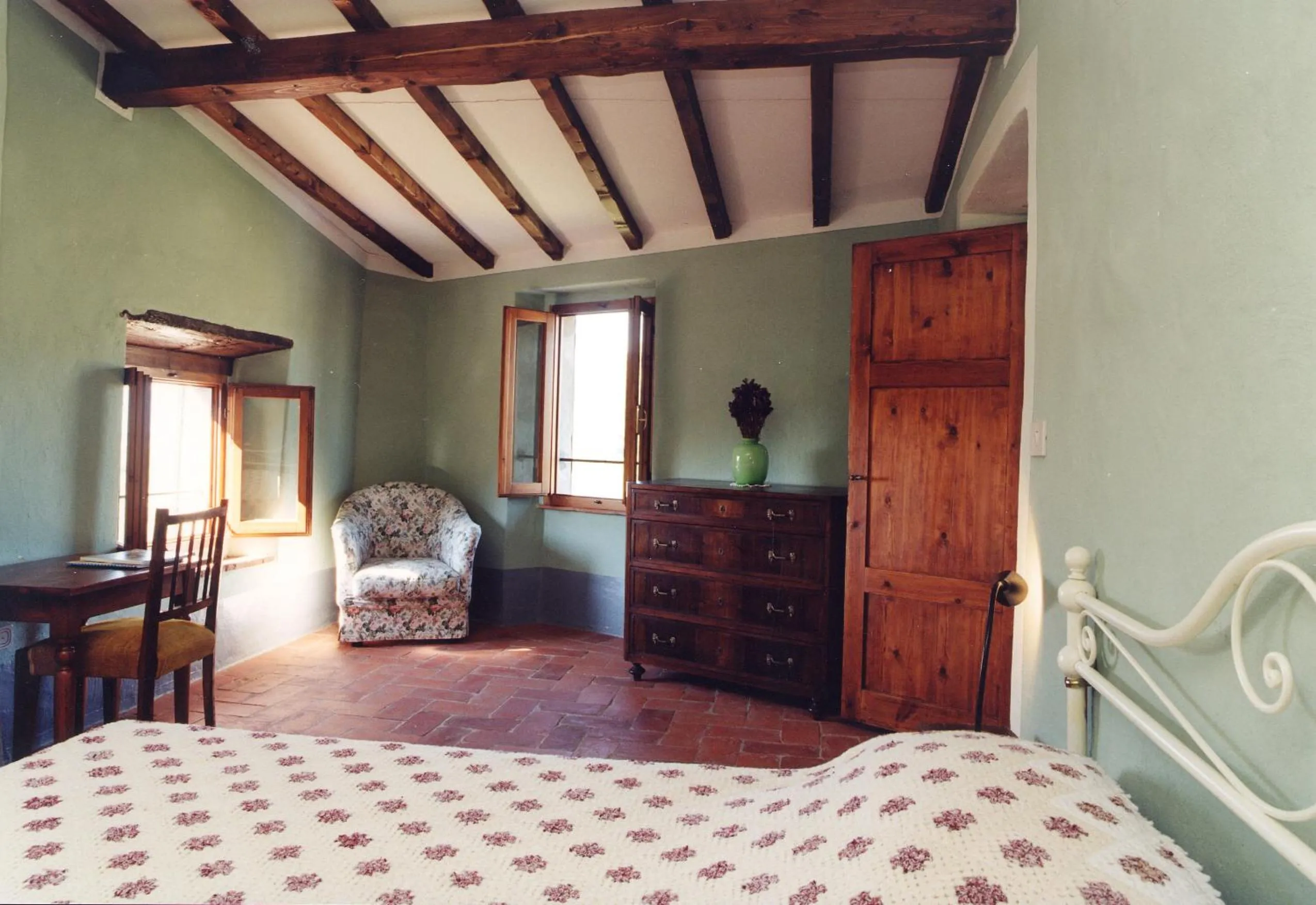 Photo of the whole room, Bed in antica casa "le rondini"