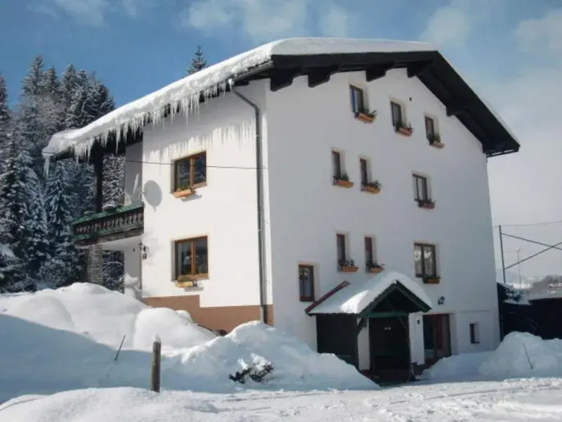 Pension Tyrol Maria Alm Pension Tyrol Maria Alm