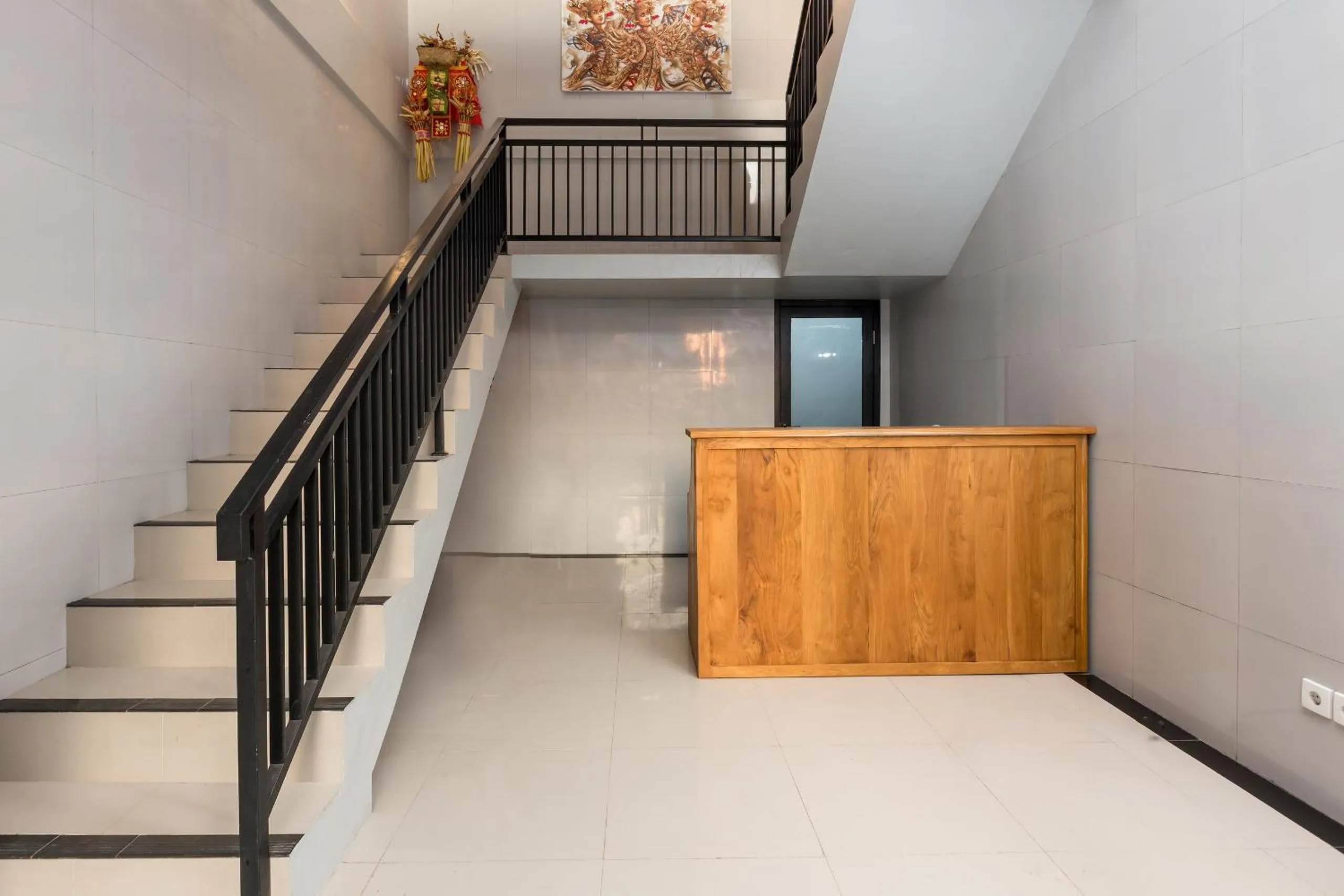 Lobby or reception in The Tis Guesthouse and Hostel