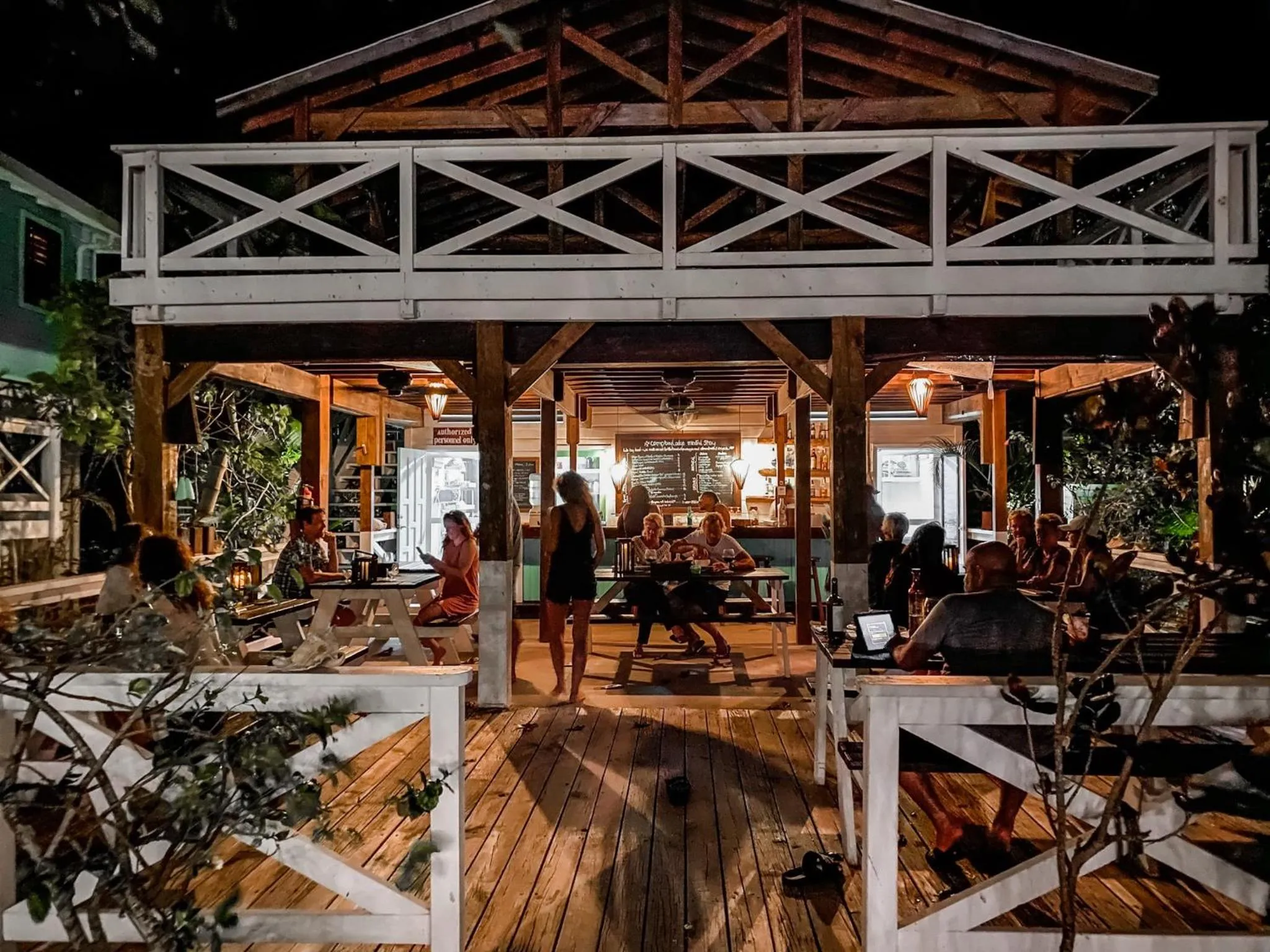 Restaurant/places to eat in Camp Bay Lodge