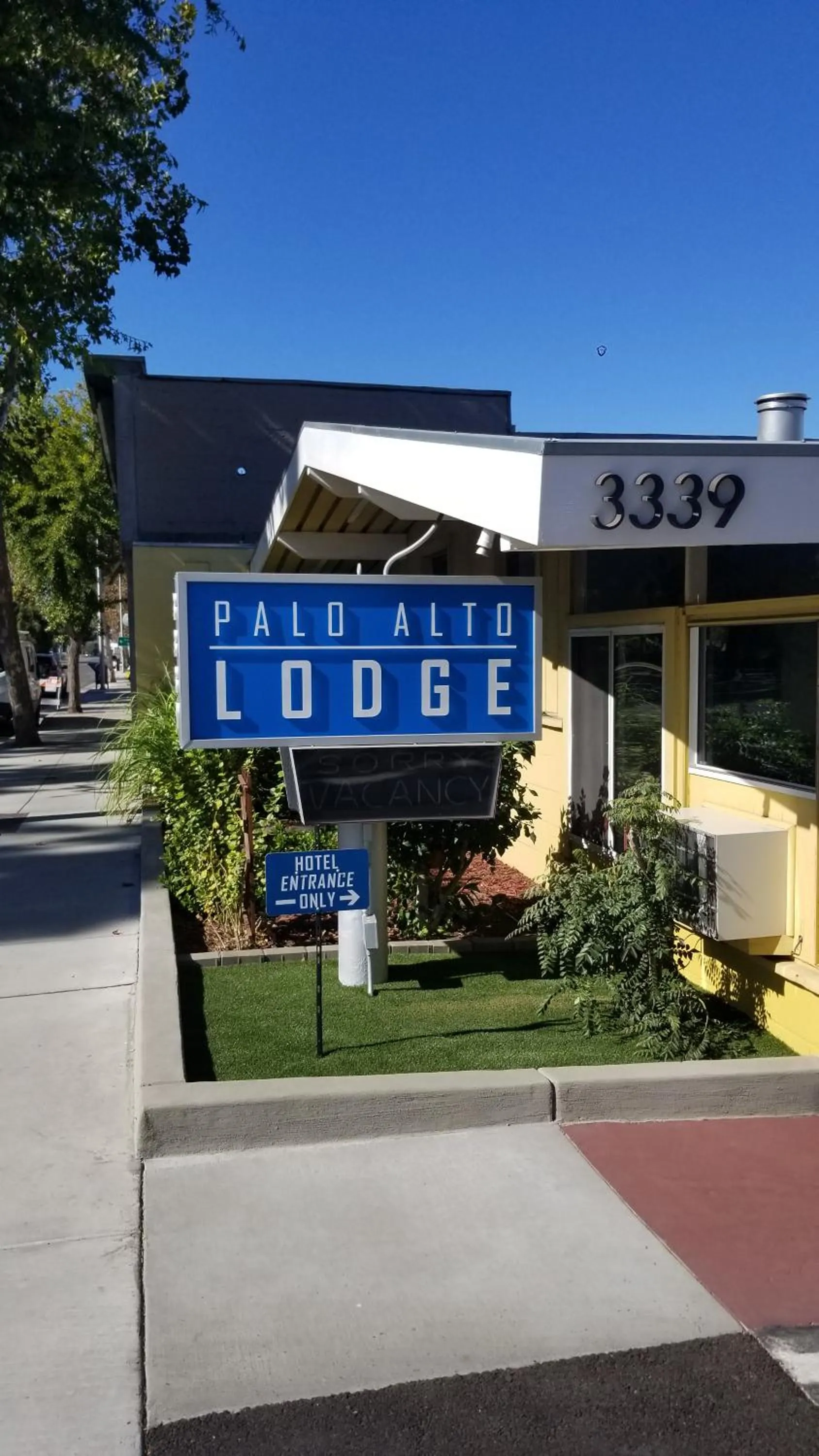 Property logo or sign in Palo Alto Lodge
