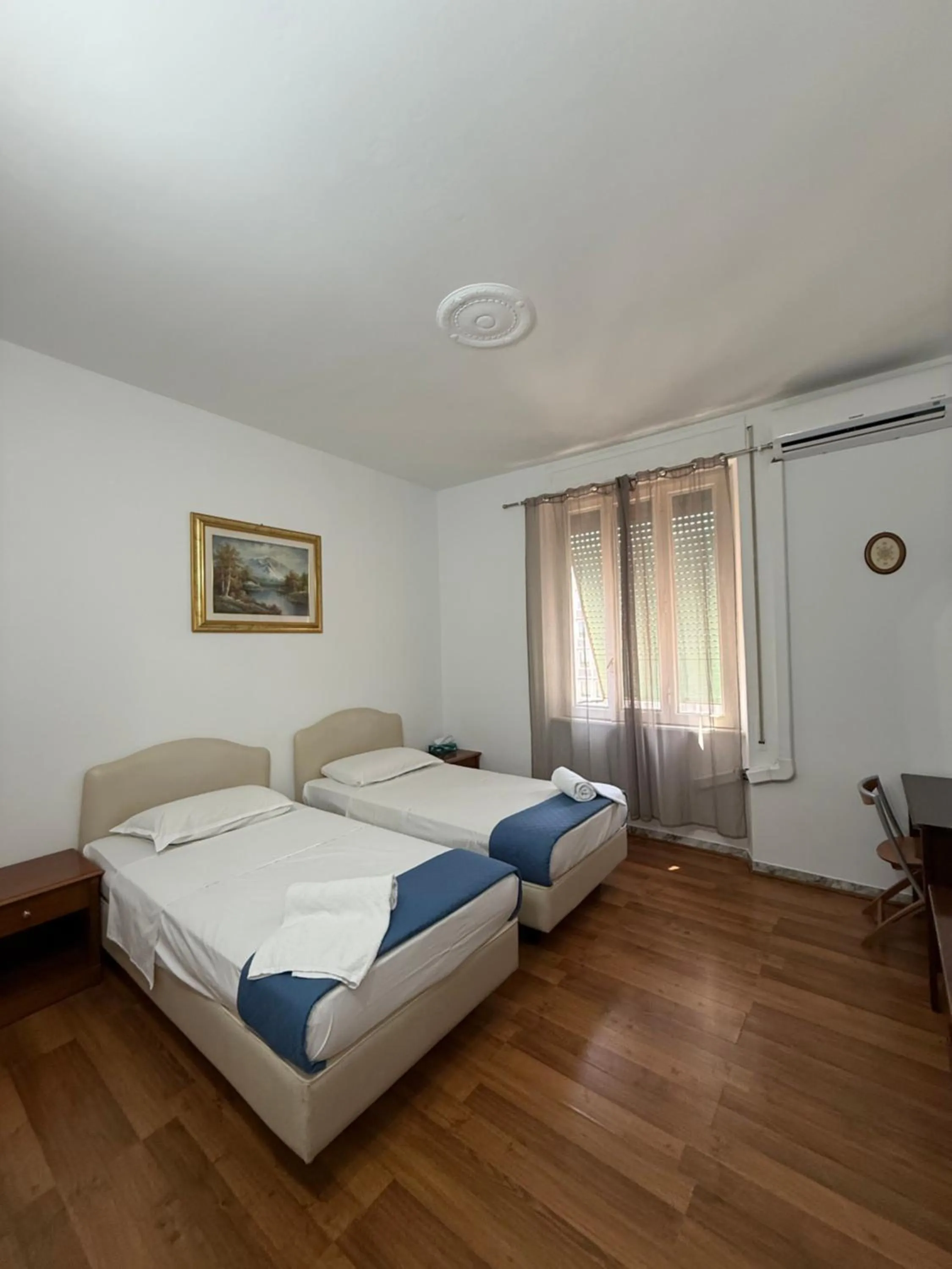 Bed in Two Ducks Hostel