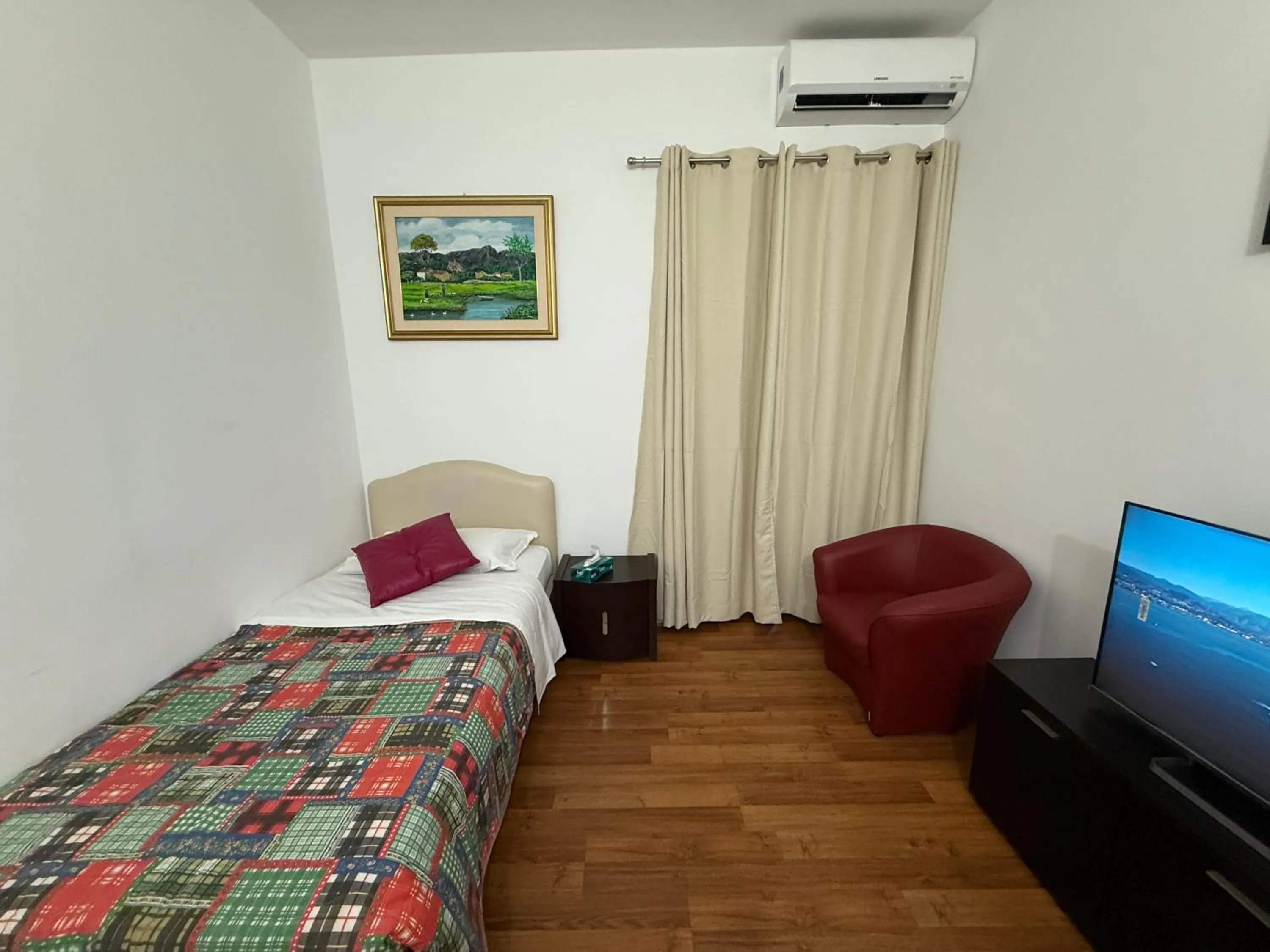 Bed in Two Ducks Hostel