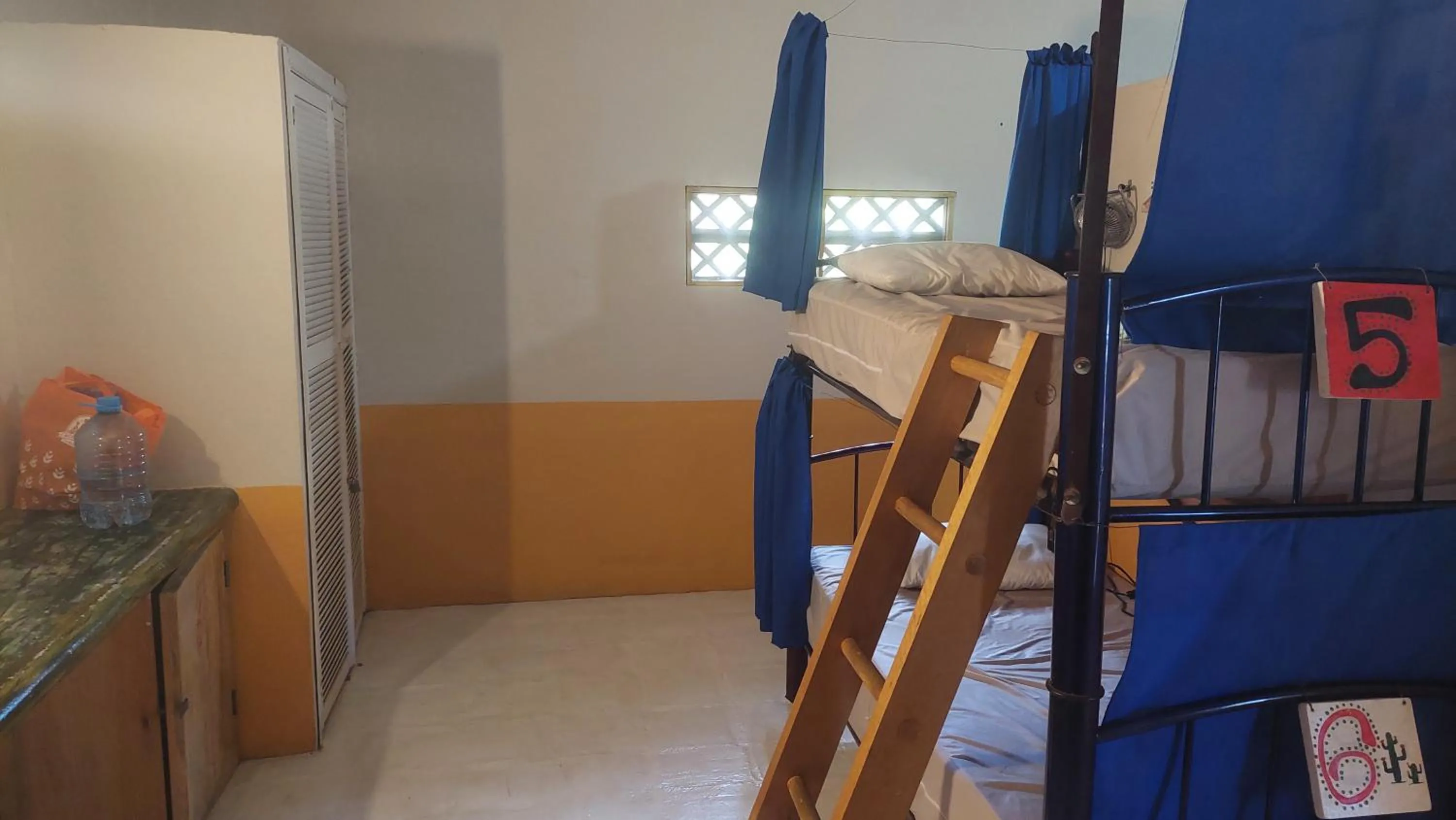 bunk bed, Bed in Tower Bridge Hostel